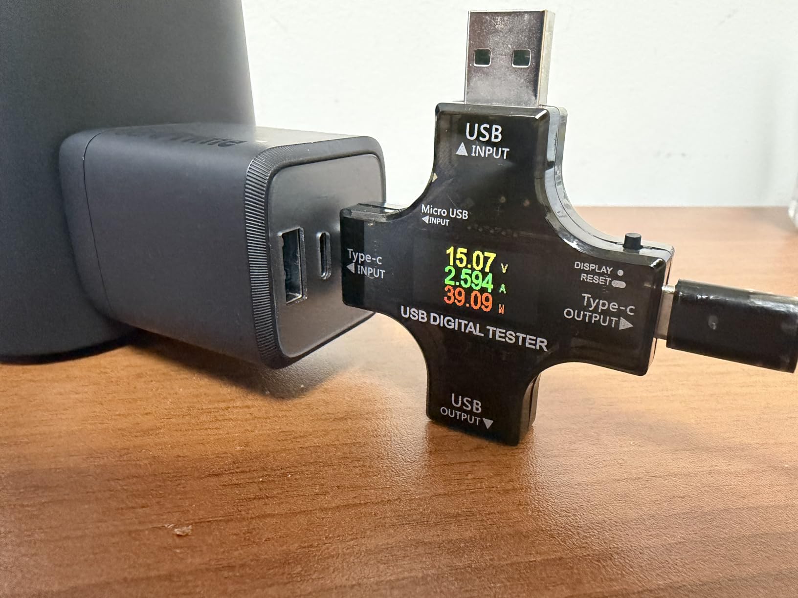 Anker USB Charger Block, 67W GaN Wall Charger, 3-Port Compact Fast Charging Phone Charger, For MacBook Pro/Air, Pixelbook, iPad Pro, iPhone 17/16/Pro, Galaxy S23/S22, Note20, Pixel, Apple Watch, and More customer photo 2