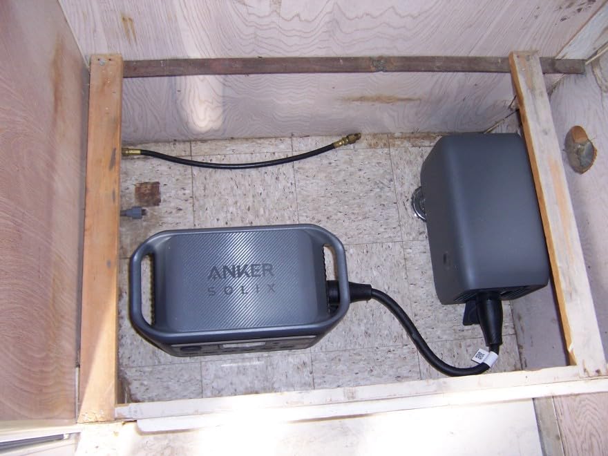 Anker SOLIX C1000 Portable Power Station, 1800W (Peak 2400W) Solar Generator, Full Charge in 58 Min, 1056wh LiFePO4 Battery for Home Backup, Power Outages, and Outdoor Camping (Optional Solar Panel) - Customer Photo 2