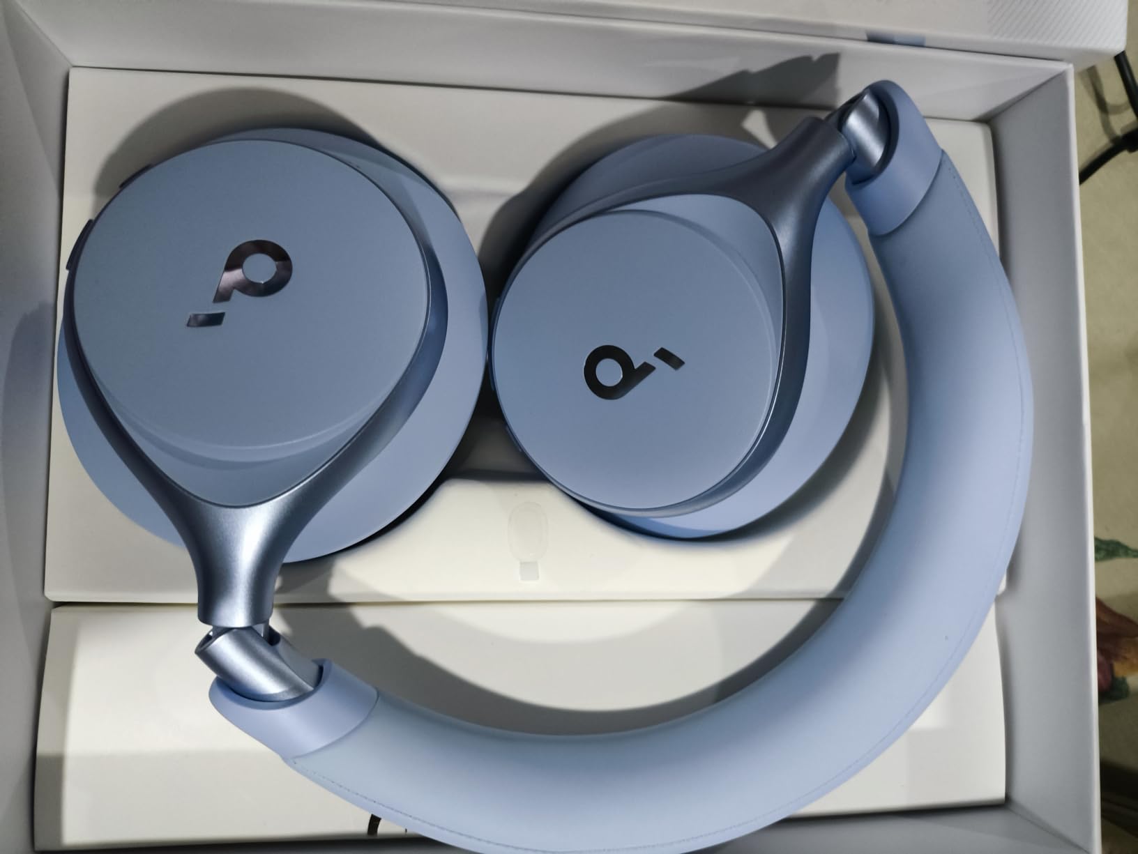 Soundcore by Anker, Space One, Active Noise Cancelling Headphones, 2X Stronger Voice Reduction, 40H ANC Playtime, App Control, LDAC Hi-Res Wireless Audio, Comfortable Fit, Clear Calls, Bluetooth 5.3 - Customer Photo 2
