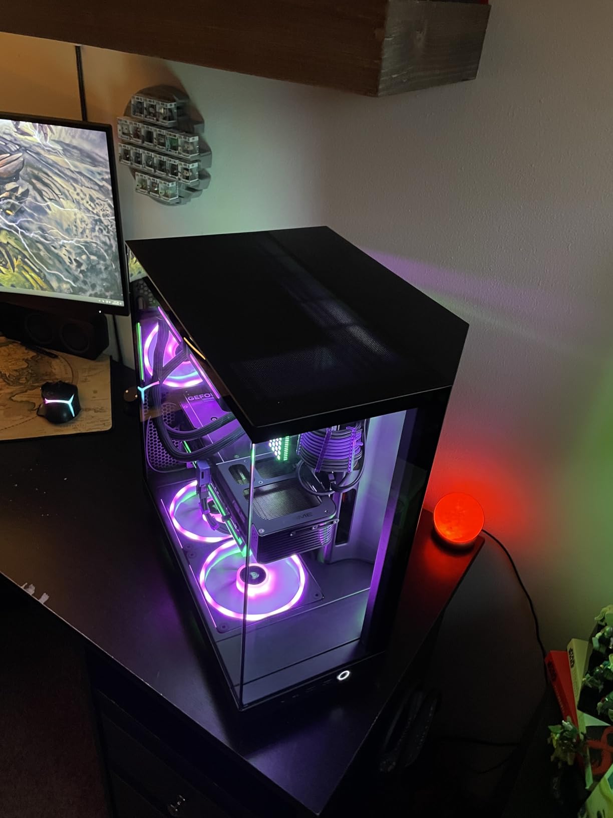 NZXT H6 Flow | CC-H61FW-01 | Compact Dual-Chamber Mid-Tower Airflow Case | Panoramic Glass Panels | High-Performance Airflow Panels | Includes 3 x 120mm Fans | Cable Management | White - Customer Photo 2