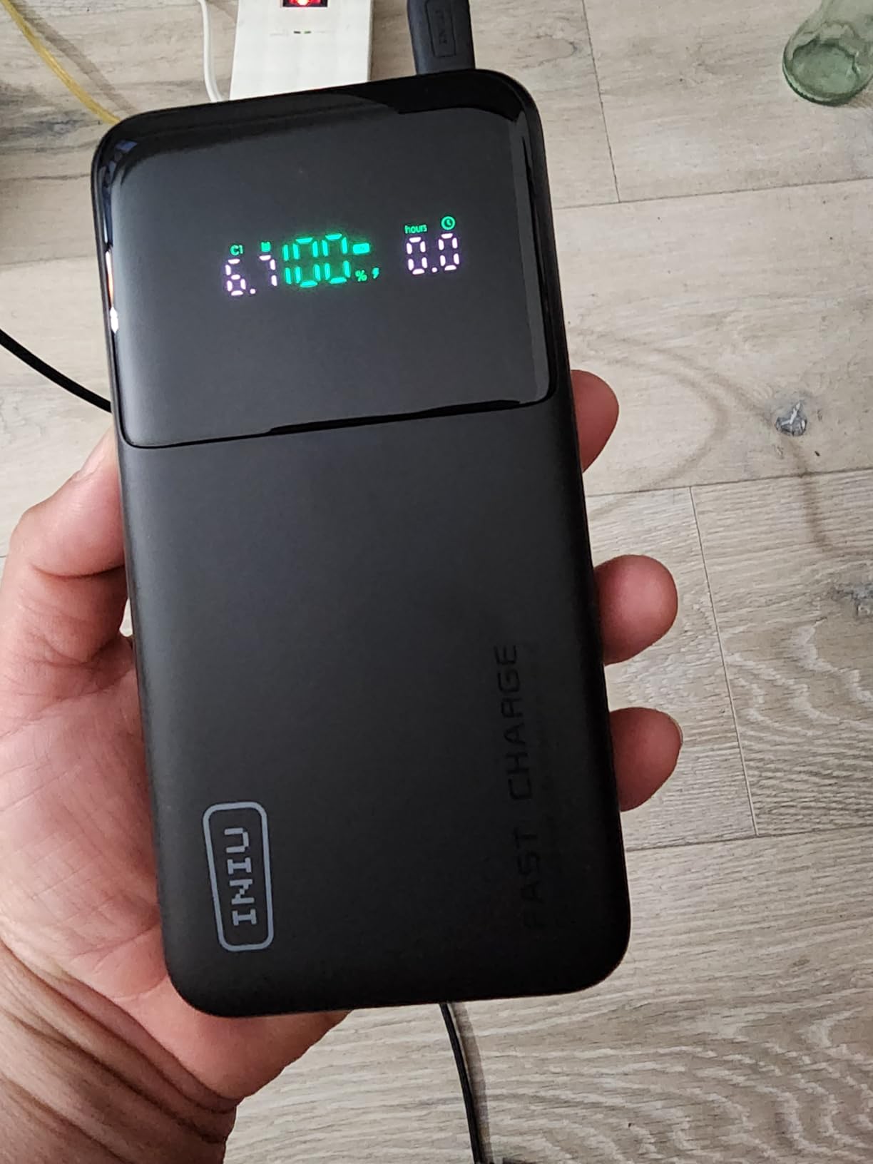 INIU 140W Power Bank, 27000mAh High Capacity Laptop Portable Charger, USB C in&Out Tablet Powerbank, Digital Display Phone Charger, Travel Charger Compatible with iPhone 17 16, iPad, MacBook, Laptop - Customer Photo 3