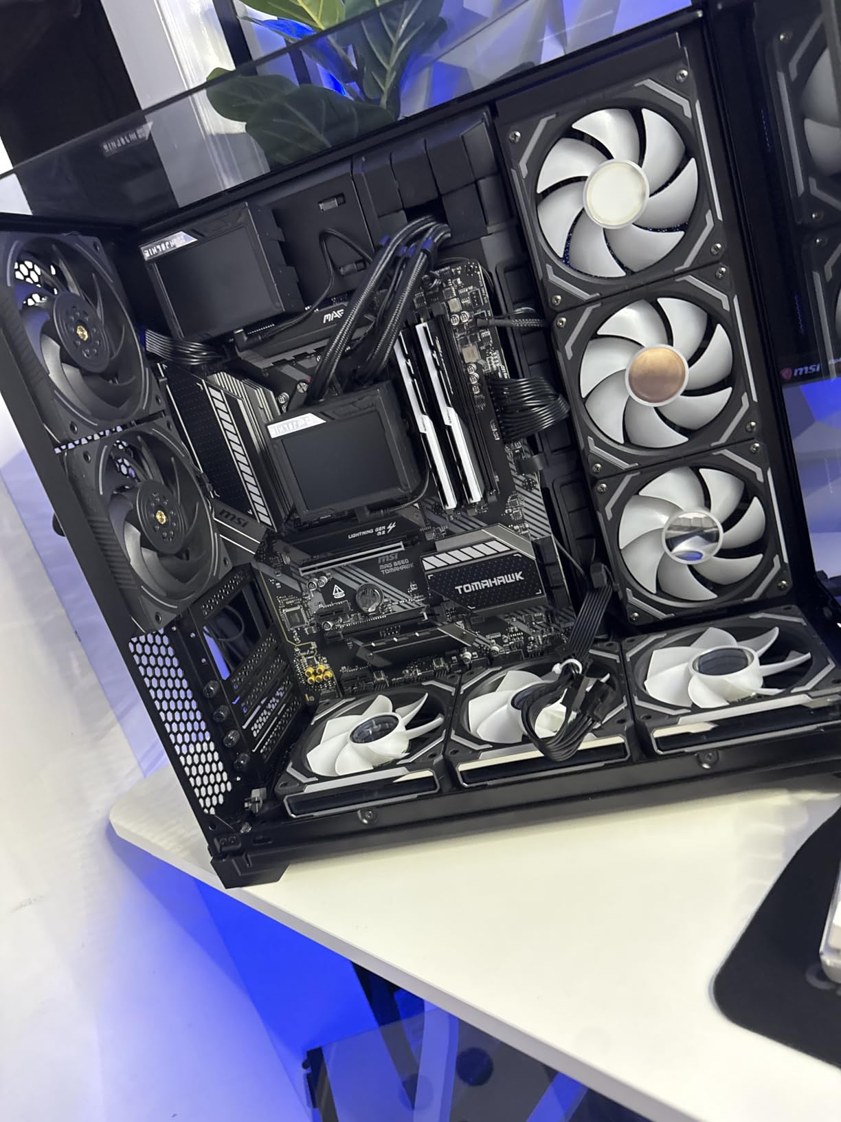MSI MAG A750GL PCIE5, Fully Modular Compact Gaming 750W Power Supply, 80+ Gold, ATX 3.1 & PCIe 5.1 Ready, Native Dual-Color 12V-2x6 Cable, 10 Year Warranty customer photo 1