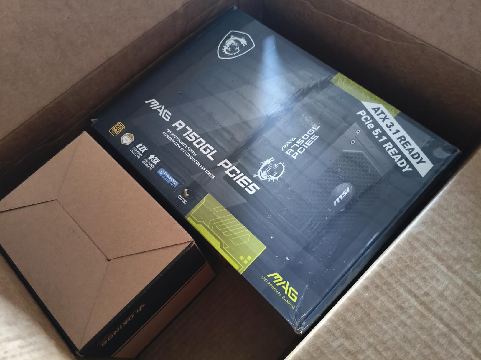 MSI MAG A750GL PCIE5, Fully Modular Compact Gaming 750W Power Supply, 80+ Gold, ATX 3.1 & PCIe 5.1 Ready, Native Dual-Color 12V-2x6 Cable, 10 Year Warranty - Customer Photo 3