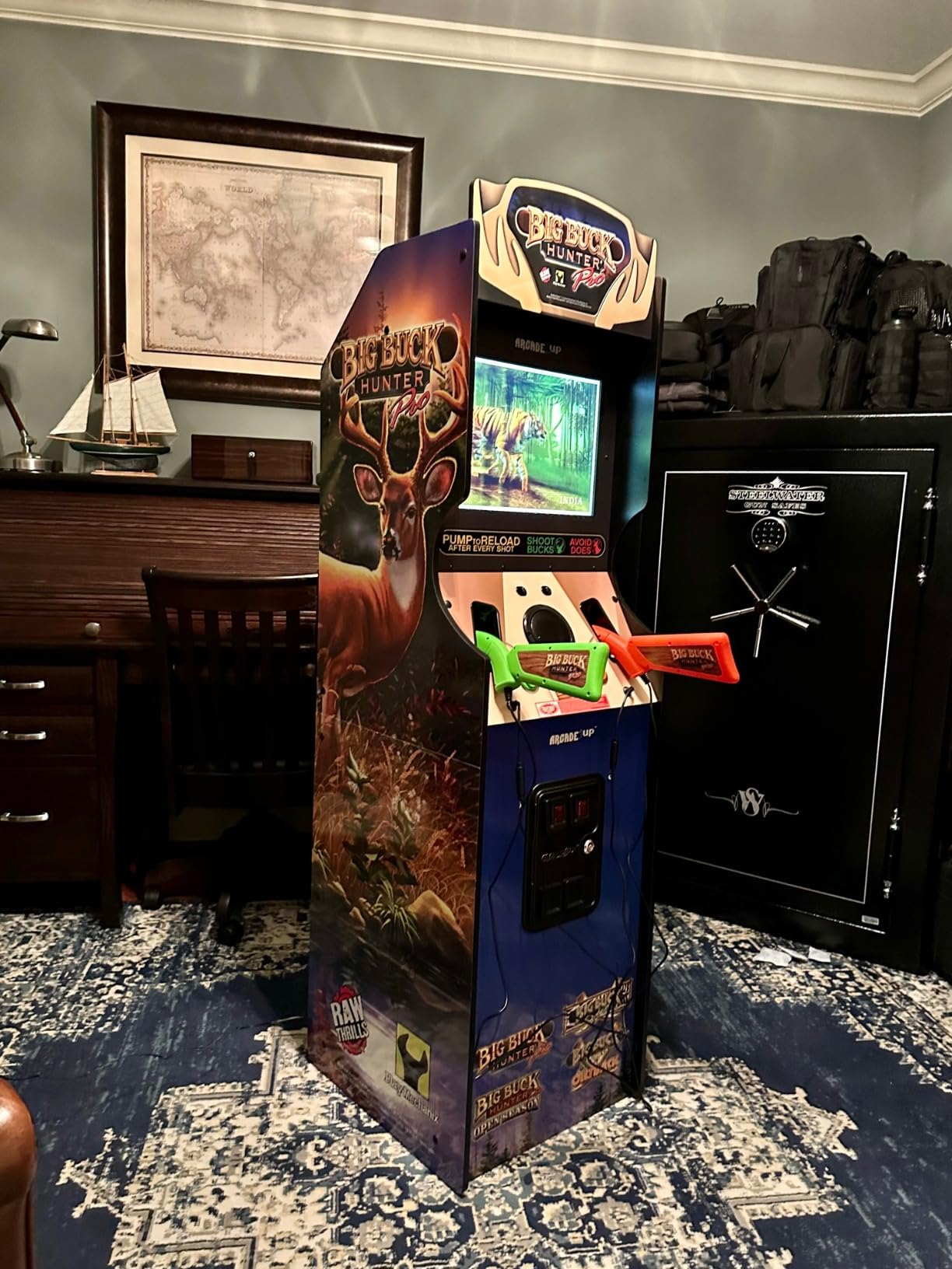 Arcade1Up Big Buck Hunter Pro Deluxe Arcade Machine for Home, 5-Foot-Tall Stand-up Cabinet, 4 Classic Games, and 17-inch Screen - Customer Photo 1