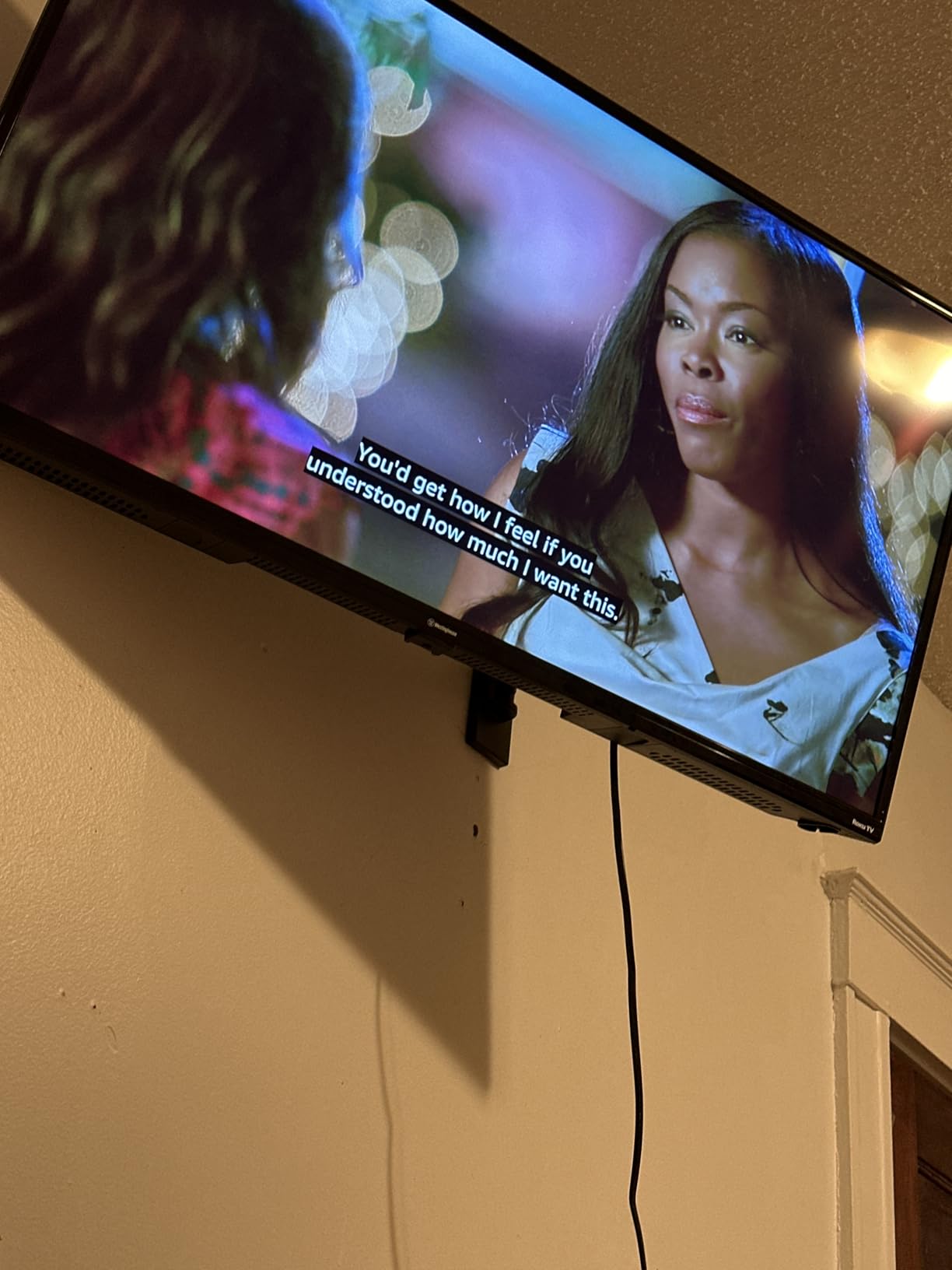 Westinghouse Roku TV - 43 Inch Smart TV, 1080P FHD Television with Wi-Fi Connectivity and Mobile App, Flat Screen, Bluetooth, Compatible with Apple AirPlay, Alexa and Google Assistant - Customer Photo 1