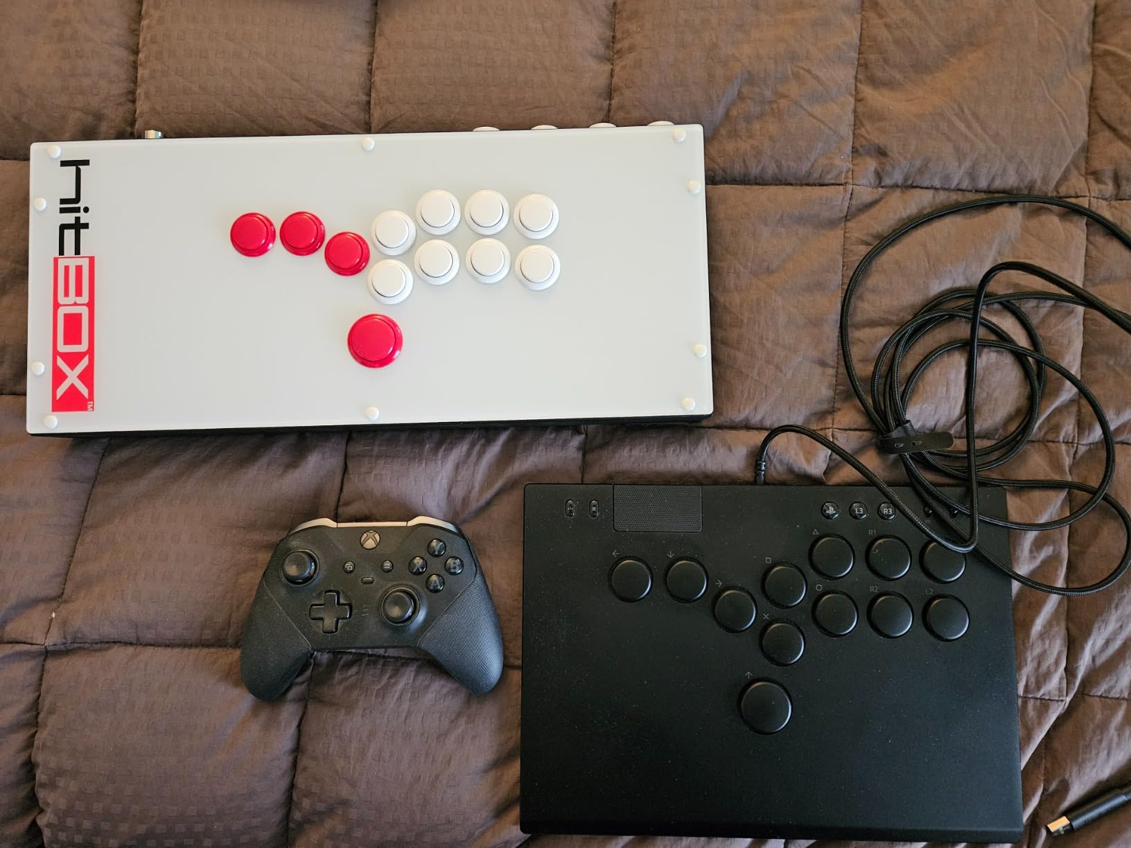 Razer Kitsune All-Button Arcade Controller: For PS5 / PlayStation 5 & PC - Low-Profile Optical Switches - Slim Form Factor - Removable Top Plate - Chroma RGB Lighting - USB Type C - Black - Customer Photo 2