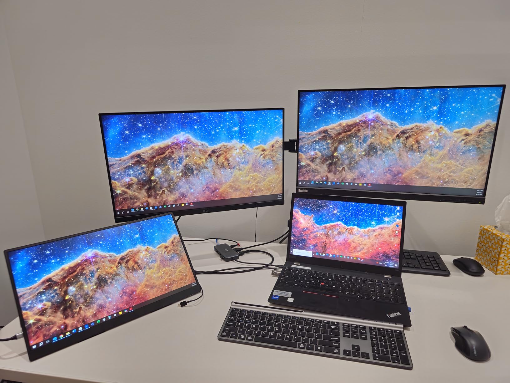 VisionOwl Large Portable Monitor-18.5 Inch Computer Gaming Display 100Hz 125% sRGB FHD 1080P USB-C HDMI IPS Screen for Laptop Mac Surface PC PS4/PS5 Xbox Built-in Kickstand, Speakers, VESA Mountable - Customer Photo 1