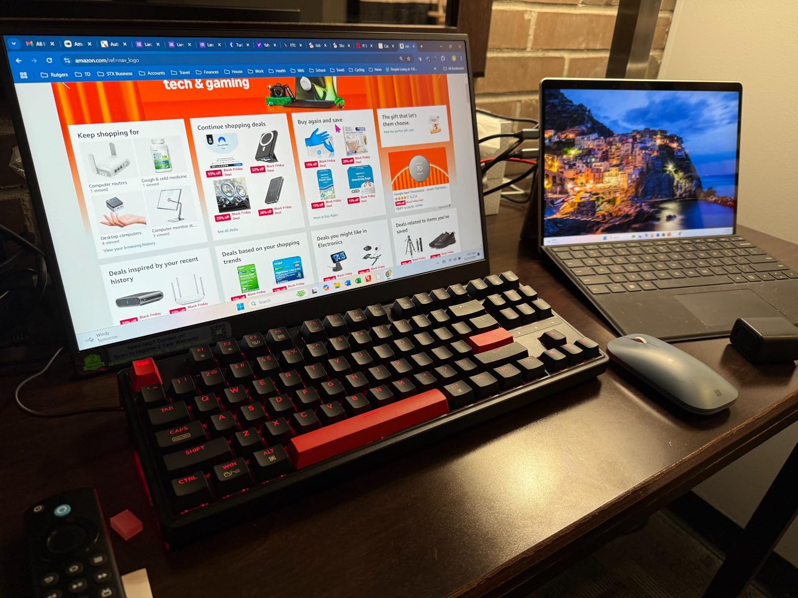 VisionOwl Large Portable Monitor-18.5 Inch Computer Gaming Display 100Hz 125% sRGB FHD 1080P USB-C HDMI IPS Screen for Laptop Mac Surface PC PS4/PS5 Xbox Built-in Kickstand, Speakers, VESA Mountable - Customer Photo 4