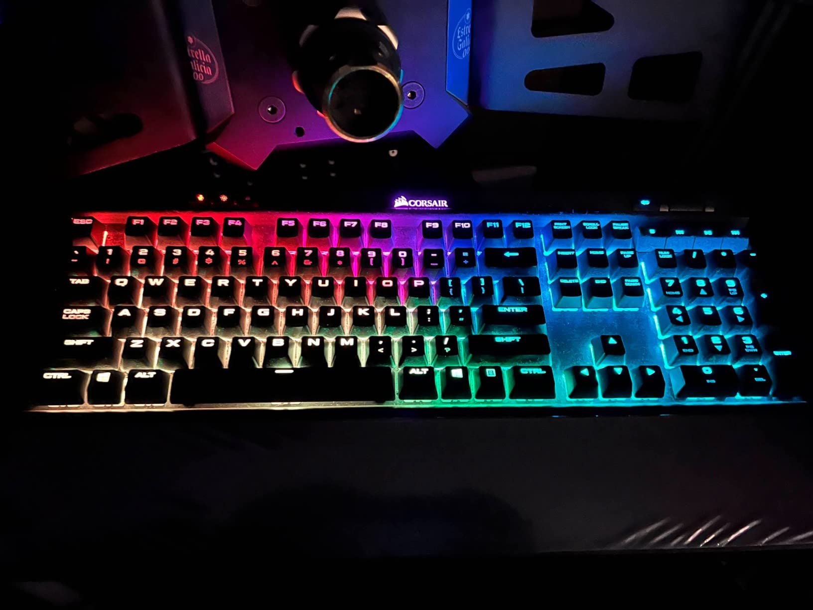 CORSAIR K70 CORE RGB Mechanical Wired Gaming Keyboard with Palmrest – Pre-Lubed MLX Red Linear Switches, SOCD, ABS Double-Shot Keycaps, Sound Dampening, Media Control Dial, QWERTY NA – Black - Customer Photo 2
