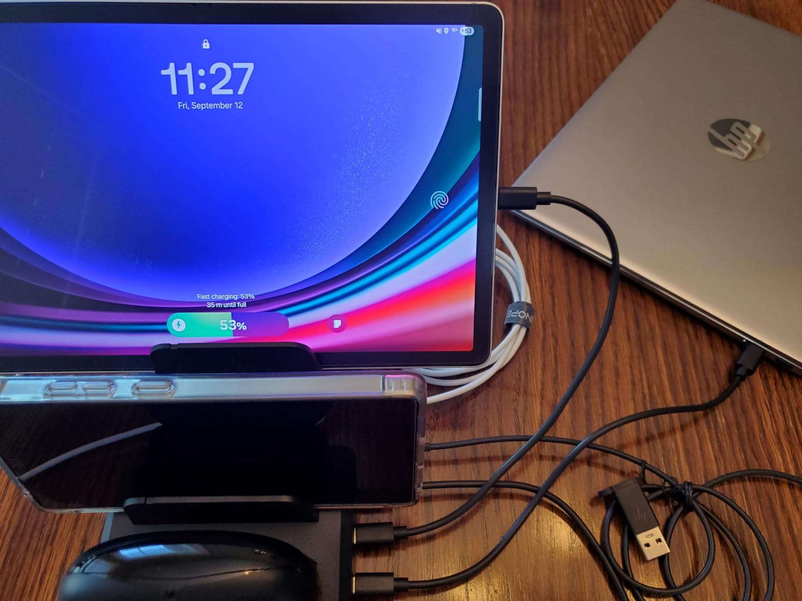 300W Charging Station for Multiple Devices, 8 Port Multi USB C Fast Charger Station Dock for MacBook iPhone 17/16/15/14/13/12 Samsung Pixel Series iPad, Black (6 Mixed Short Cables Included) - Customer Photo 5