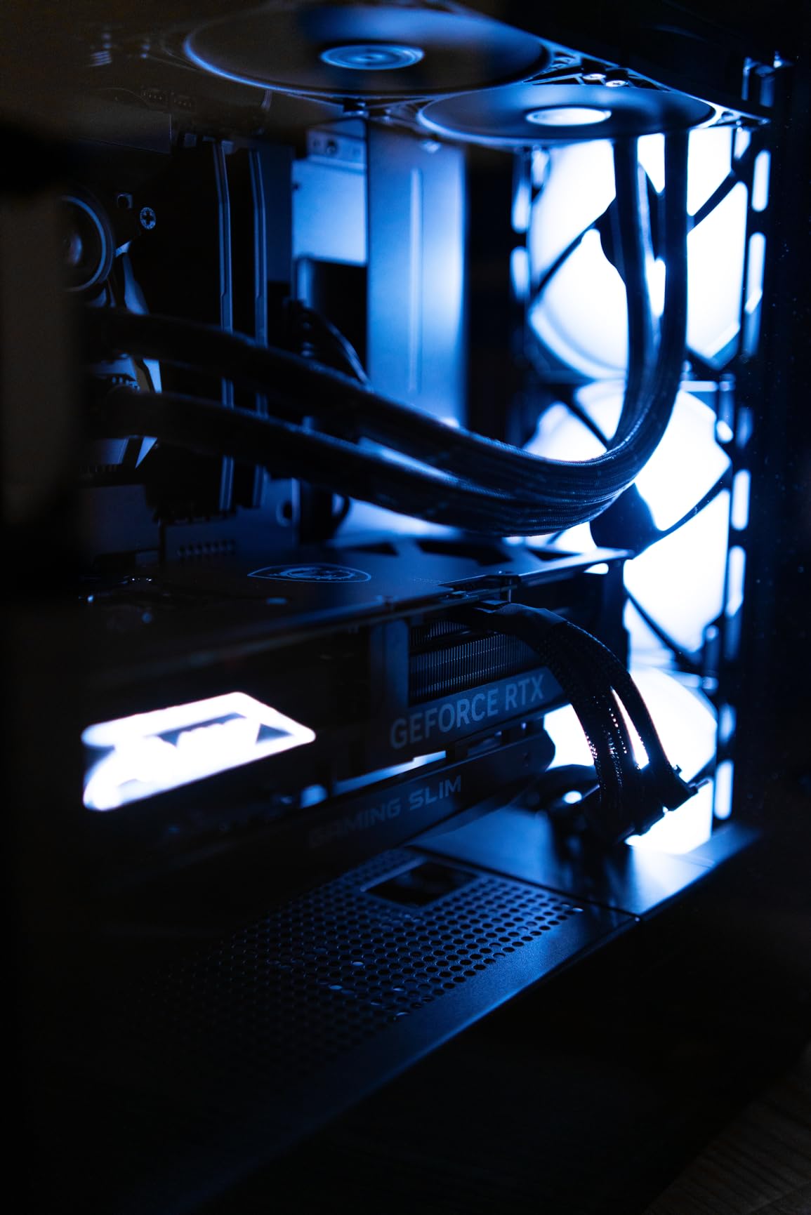 MSI Gaming GeForce RTX 4090, 24GB GDRR6X, 384-Bit, Extreme Clock: 2595 MHz, HDMI/DP Nvlink Tri-Frozr 3 Ada Lovelace Architecture OC Graphics Card (RTX 4090 Gaming X Slim 24G) - Customer Photo 1