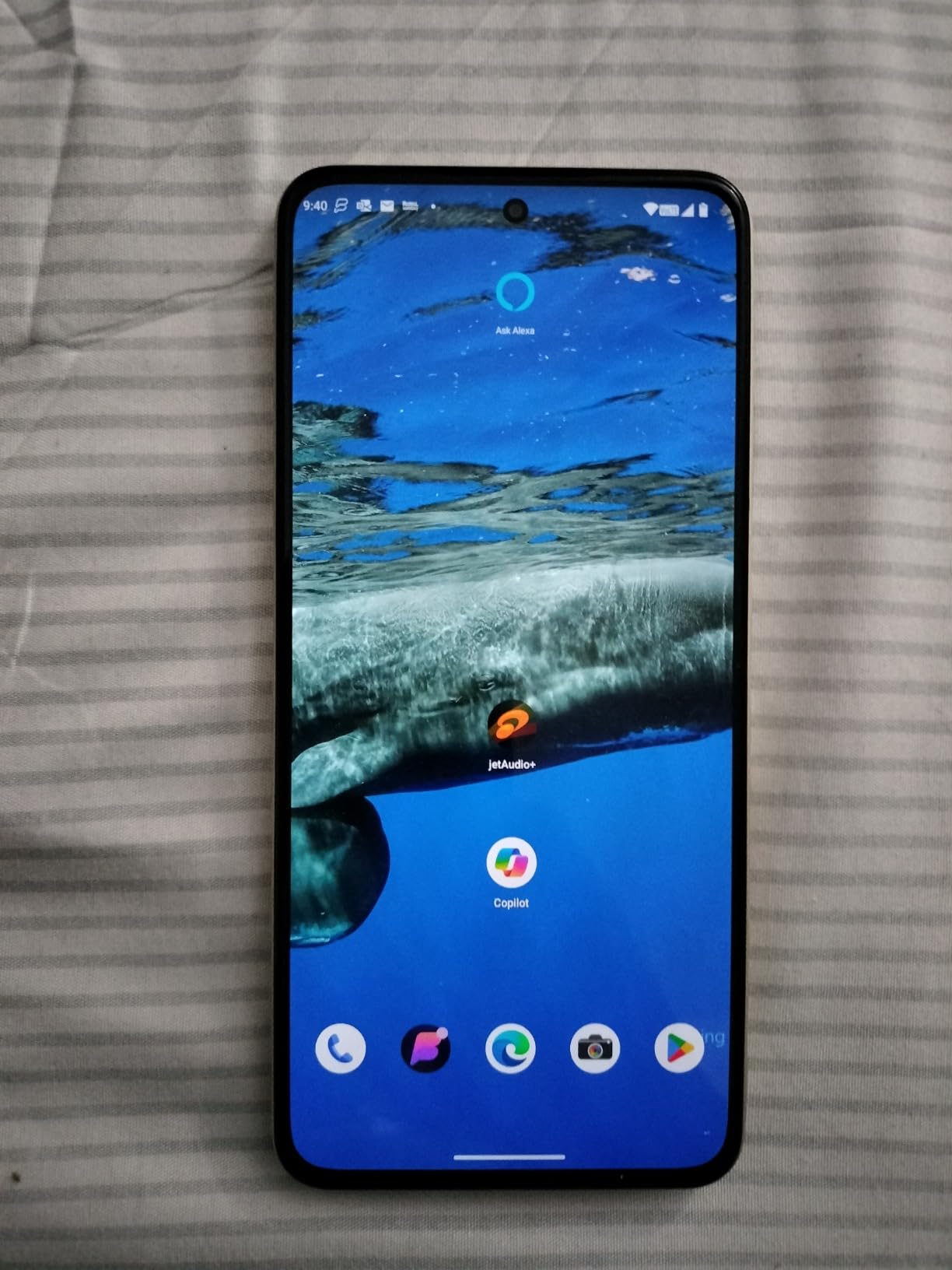 NUU A25 AMOLED 120Hz 6.7