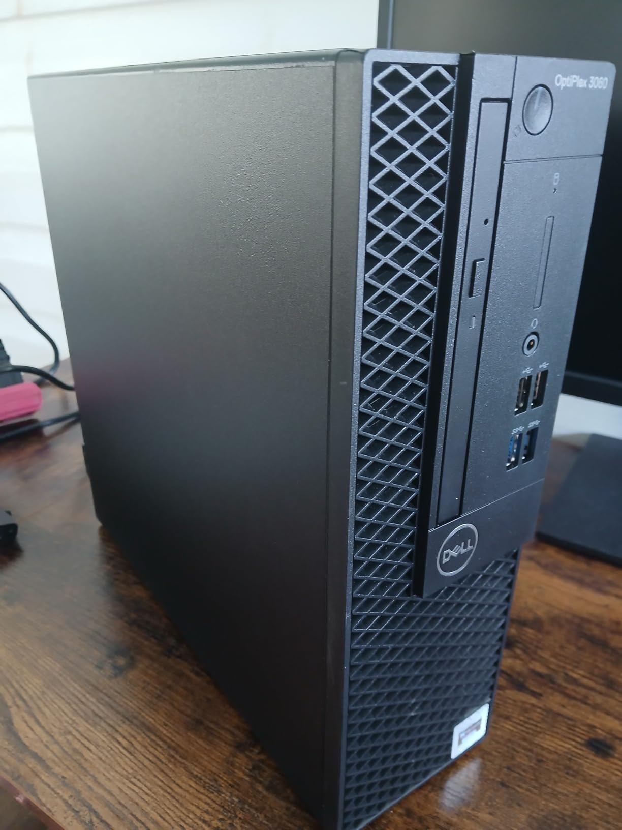 Dell Optiplex 3060 Desktop Computer | Intel i5-8500 (3.2) | 32GB DDR4 RAM | 1TB SSD Solid State | Built in WiFi | Bluetooth | Windows 11 Professional | Home or Office PC (Renewed) customer photo 1