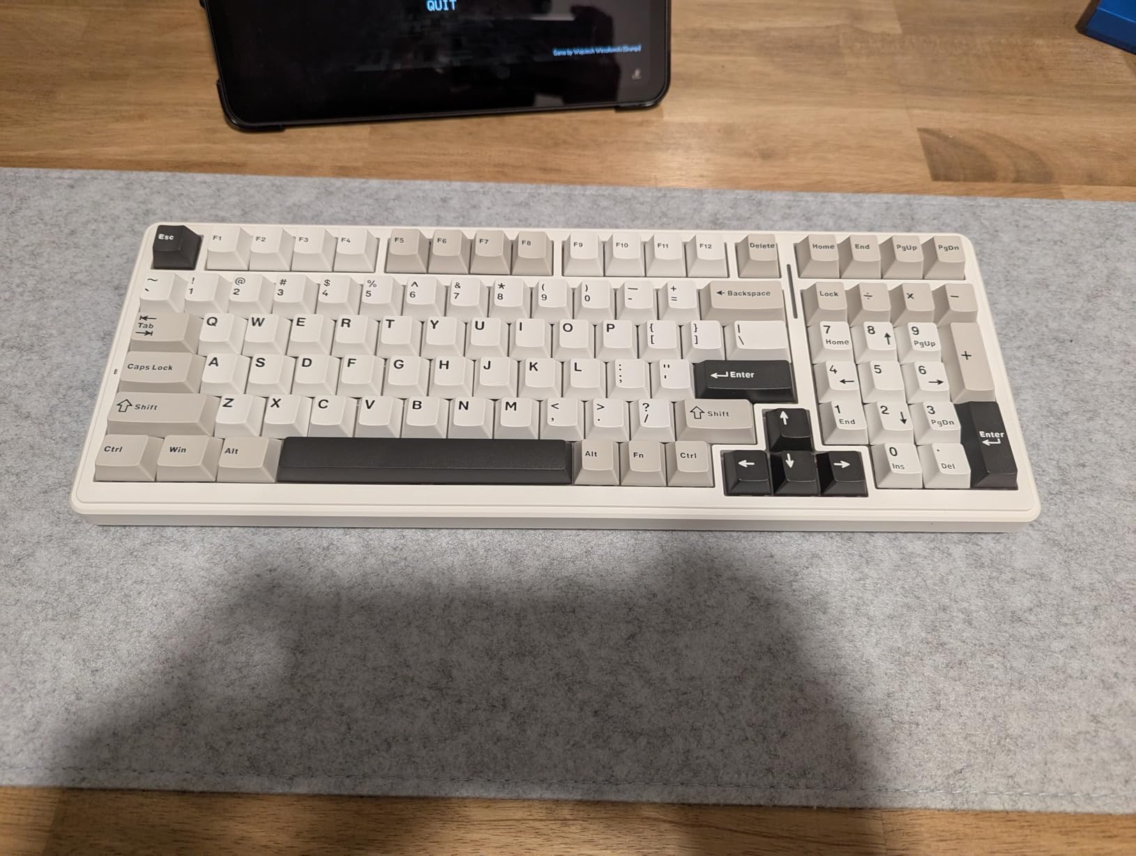 AULA F99 Wireless Mechanical Keyboard,Tri-Mode BT5.0/2.4GHz/USB-C Hot Swappable Custom Keyboard,Pre-lubed Linear Switches,RGB Backlit Computer Gaming Keyboards for PC/Tablet/PS/Xbox - Customer Photo 1