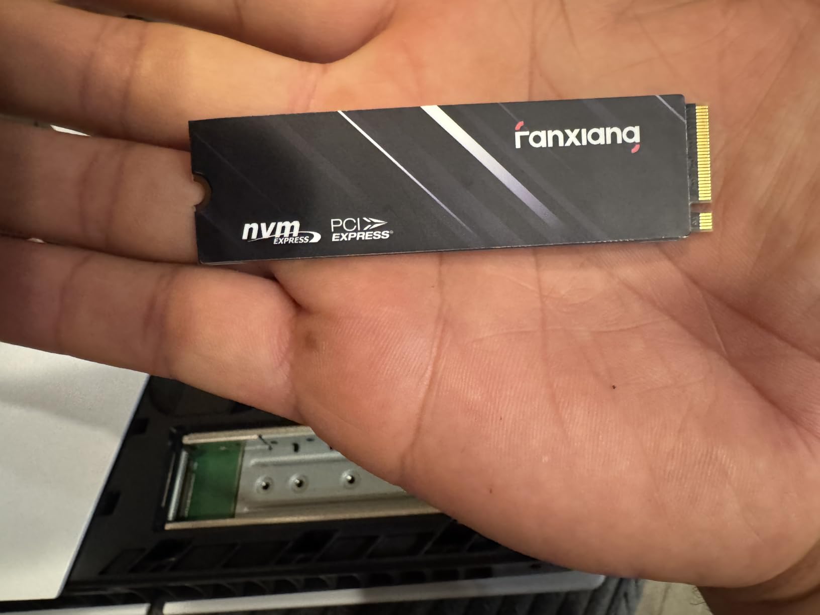 Fanxiang 1TB NVMe SSD PCIe Gen4 M.2 Internal Gaming SSD for PS5, Up to 4800 MB/s, 3D NAND SLC Cache Solid State Drive Upgrade Storage for PC/Laptops S690Q customer photo 2