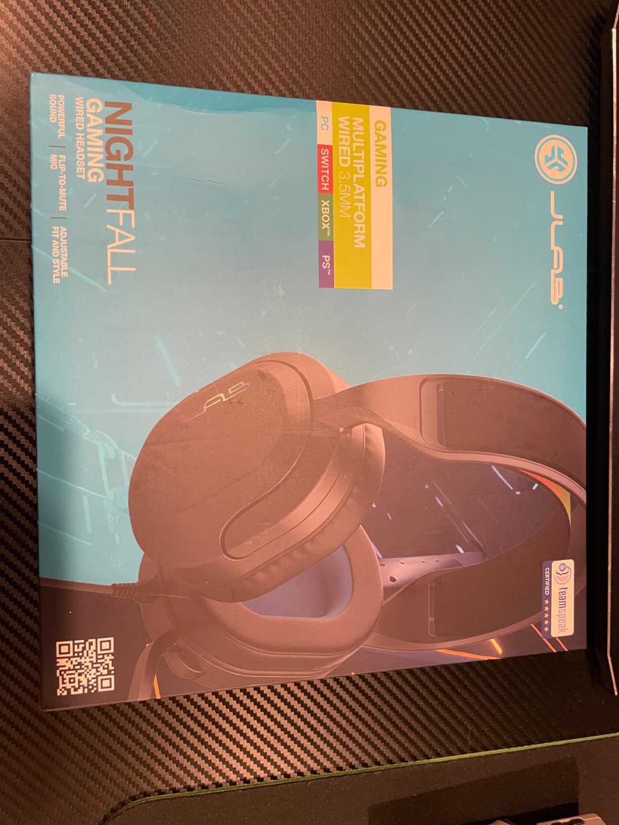 JLab Nightfall Gaming Headset with Near-Field Directional Flip-to-Mute Rotating Boom Mic, 50mm Drivers and Sound Isolating Inner Shelf, Wired 3.5mm for PC, PS5, PS4, Xbox Series X/S, Xbox one, Switch - Customer Photo 4