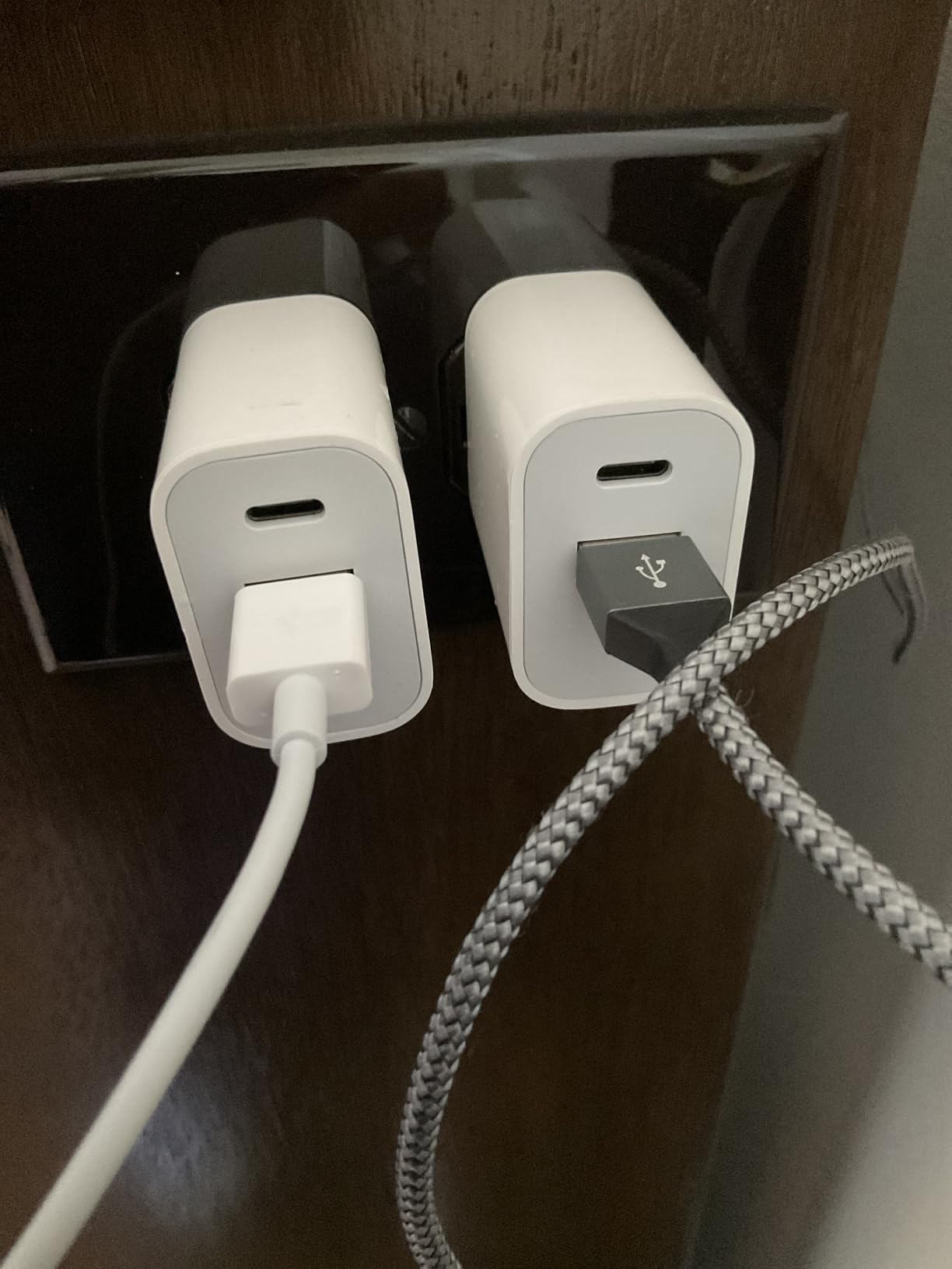 2 Pack USB C Charger Block, Dual Port Type C Wall Charger Fast Charging 20W Power Adapter Cube for iPhone 14/14 Pro/14 Pro Max/14 Plus/13/12/11, XS/XR/X, iPad, Samsung, More - Customer Photo 2