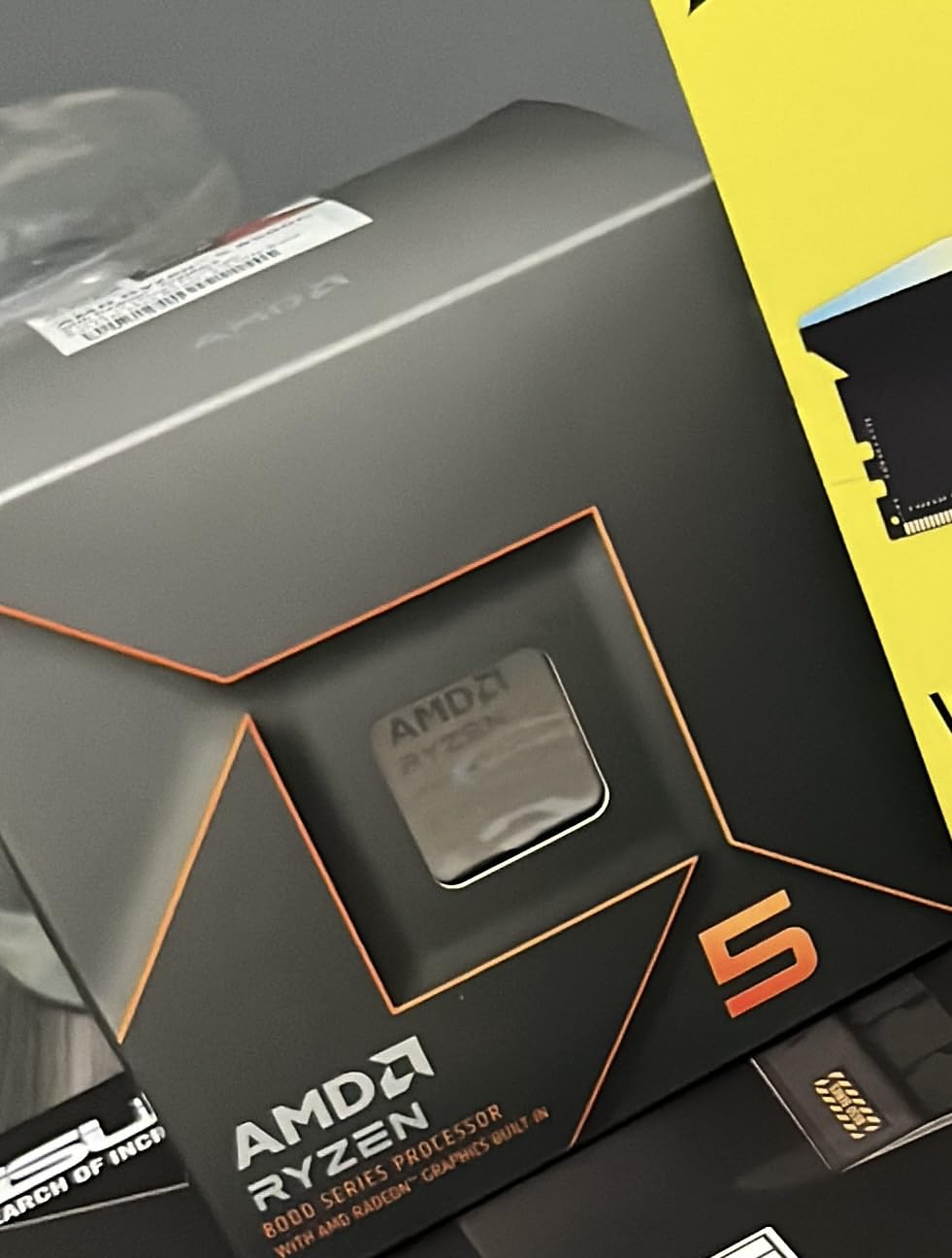 AMD Ryzen 5 8500G 6-Core, 12-Thread Desktop Processor customer photo 2