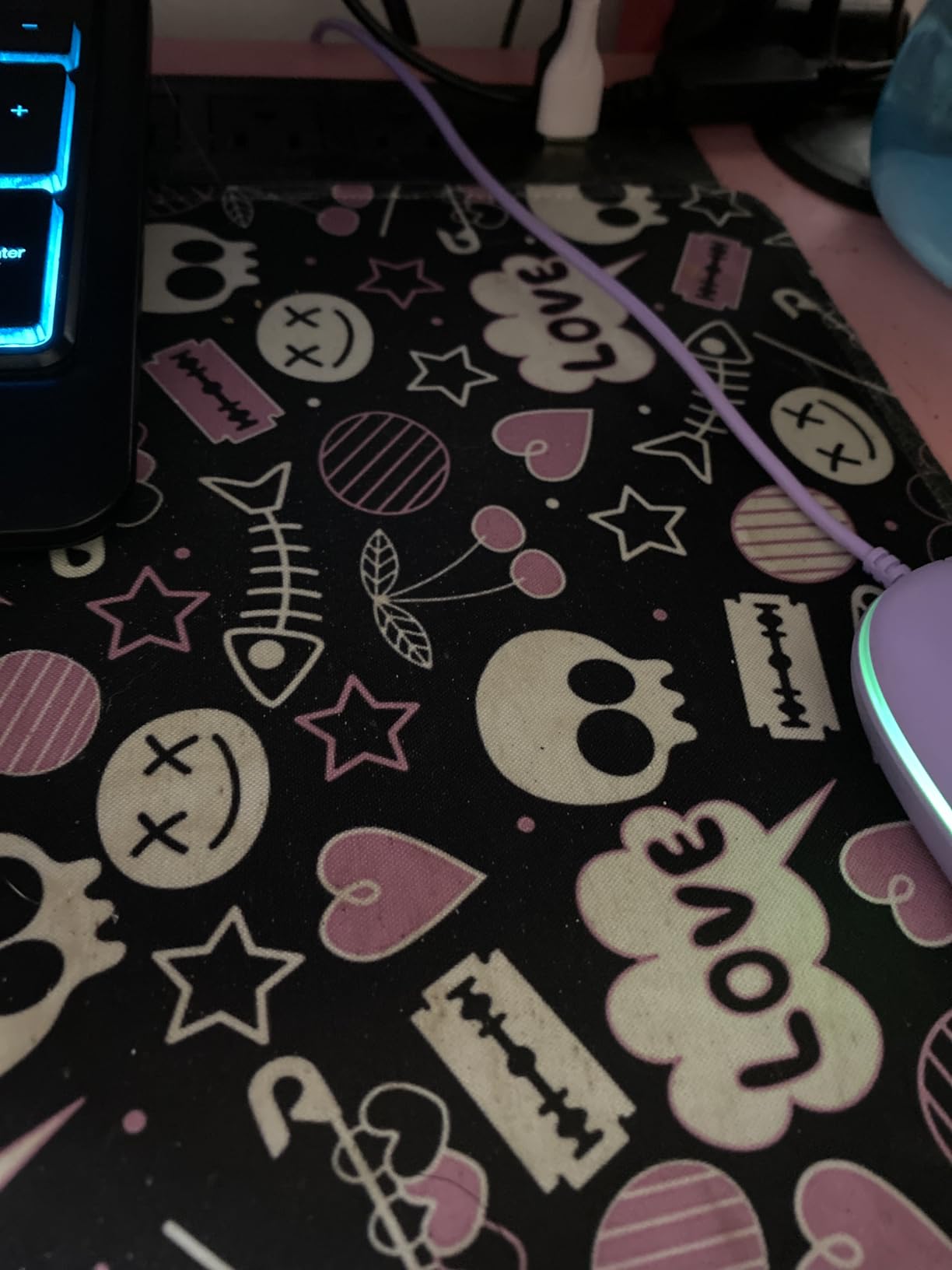 Square Mouse Pad with Stitched Edge, Premium Mousepad Washable Cloth. Computer Mouse Pad with Non-Slip Rubber Base, Mouse Pads for Computers Laptop Mouse 9.25x7.75x0.12 inch-Bohemia - Customer Photo 1