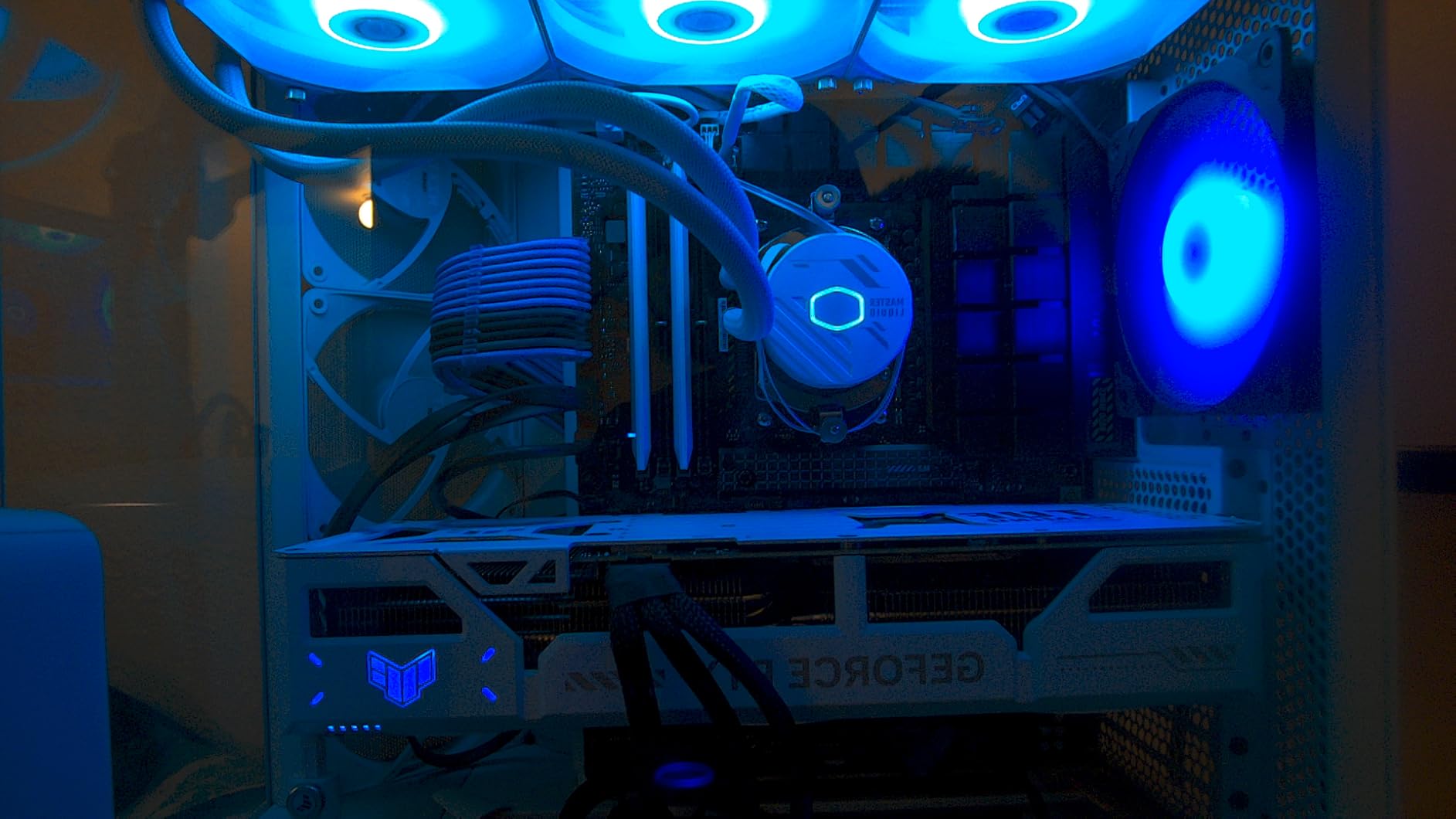 ASUS TUF Gaming NVIDIA GeForce RTX™ 4070 Ti Super OC Edition Gaming Graphics Card (PCIe 4.0, 16GB GDDR6X, HDMI 2.1a, DisplayPort 1.4a) - Customer Photo 1