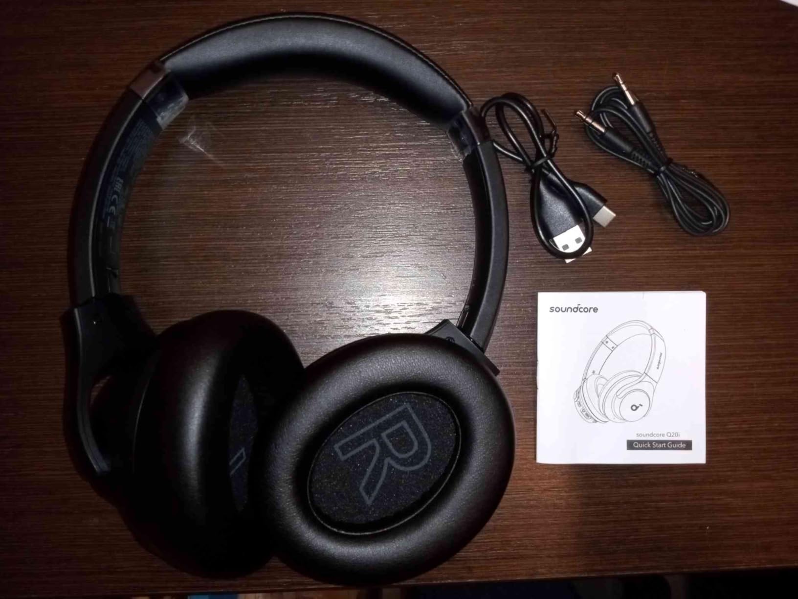 Soundcore by Anker Q20i Hybrid Active Noise Cancelling Headphones, Wireless Over-Ear Bluetooth, 40H Long ANC Playtime, Hi-Res Audio, Big Bass, Customize via an App, Transparency Mode (White) - Customer Photo 1