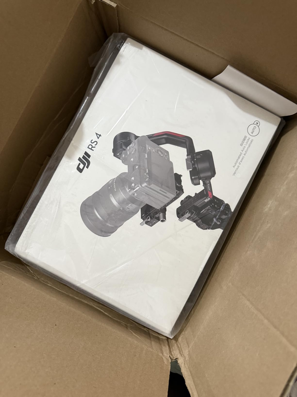 DJI RS 4, 3-Axis Gimbal Stabilizer for DSLR and Mirrorless Cameras Canon/Sony/Panasonic/Nikon/Fujifilm, 2nd-Gen Native Vertical Shooting, 2-Mode Switch Joystick, Teflon Axis Arms, Camera Gimbal - Customer Photo 1