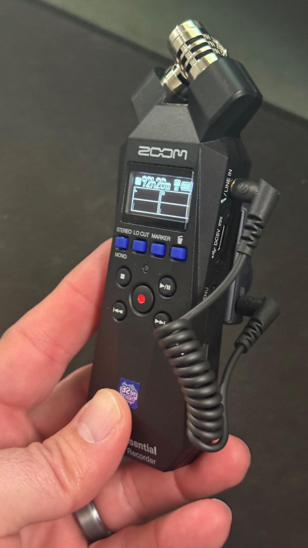 Zoom H1essential Stereo Handy Recorder with 32-Bit Float, Accessibility, X/Y Microphones, Record to SD Card, USB Microphone, Portable, for Musicians, Podcasters, Filmmakers, & Content Creators - Customer Photo 2
