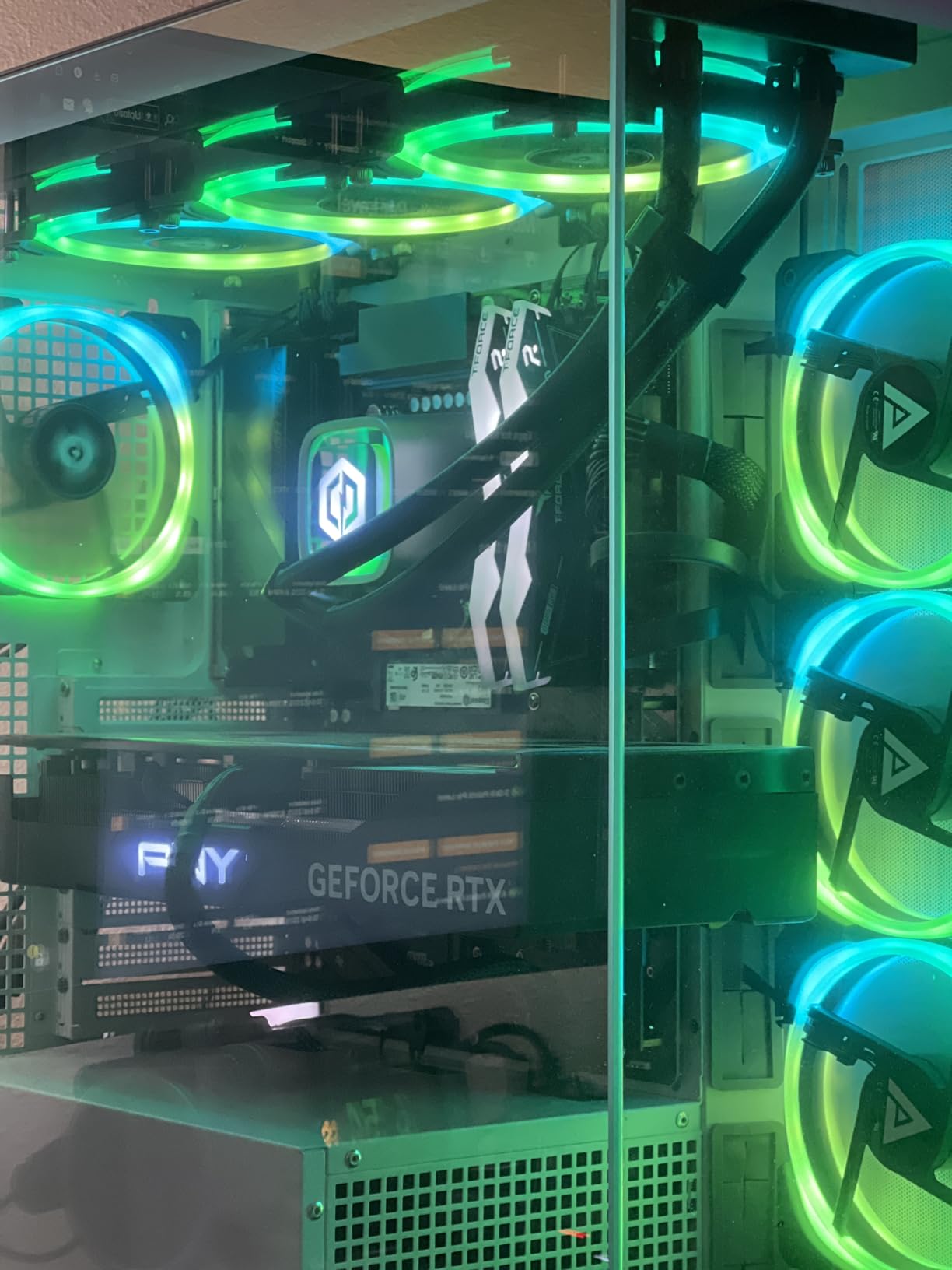CyberPowerPC Gamer Xtreme VR Liquid Cool Gaming PC, Intel Core i9-14900KF 3.2GHz, GeForce RTX 4080 Super 16GB, 64GB DDR5, 4TB PCIe Gen4 SSD, WiFi Ready & Windows 11 Home (GXiVR8620A4) - Customer Photo 5