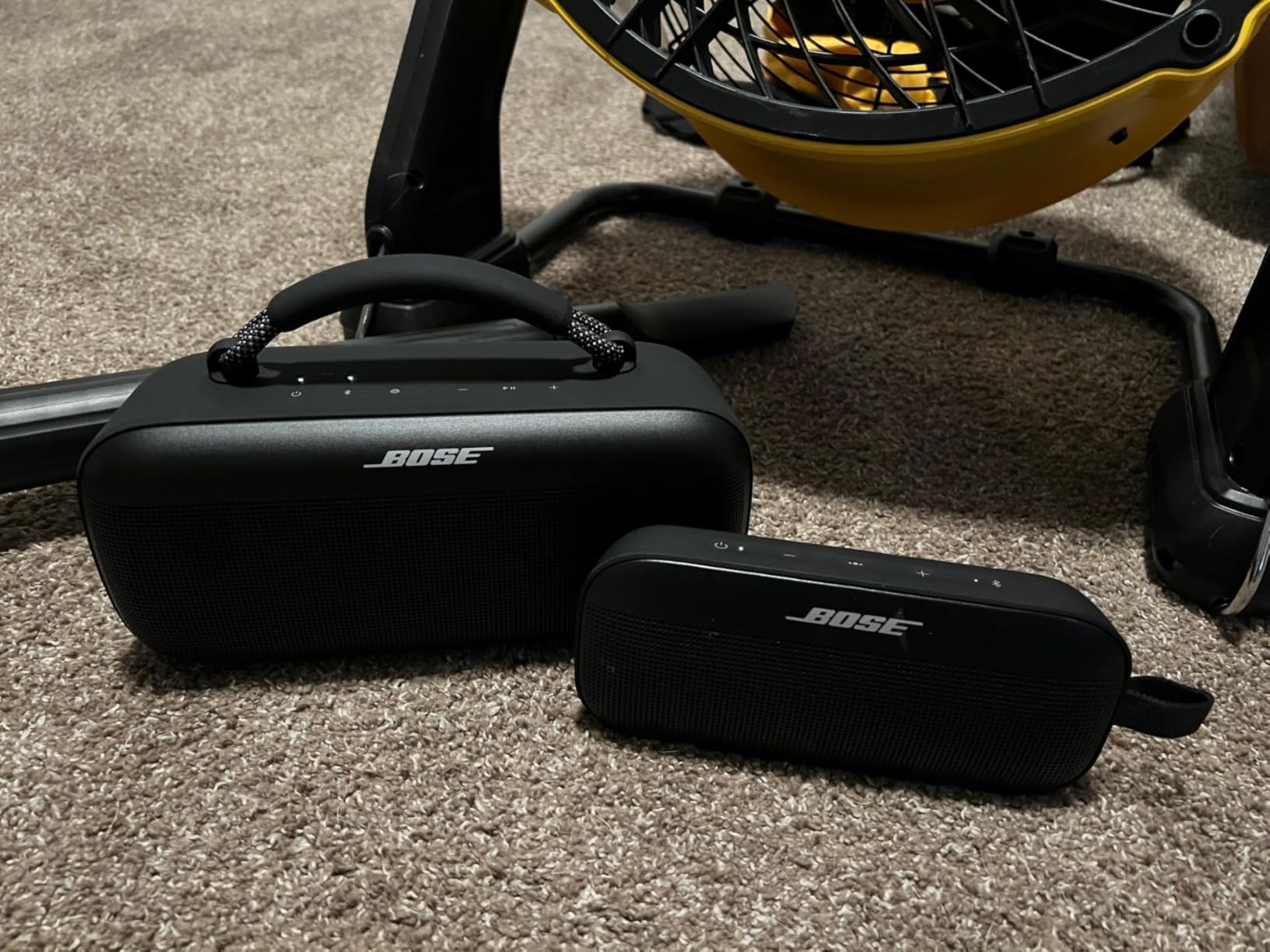 Bose SoundLink Max Portable Speaker, Large IP67 Waterproof Bluetooth Speaker, Up to 20 Hours of Playtime, USB-C, Built-in 3.5mm AUX Input, Black - Customer Photo 1