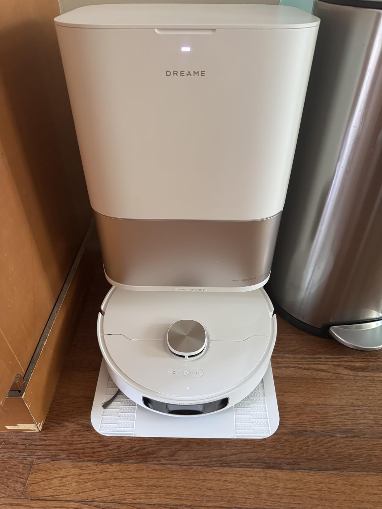 DREAME L10s Pro Ultra Heat Robot Vacuum and Mop Combo, Mop Extend, 7000Pa Suction, Auto Robot Care and Maintenance, 136°F Hot Water Mop Self-Cleaning, Obstacle Avoidance, Ideal for Hair, Carpets - Customer Photo 1