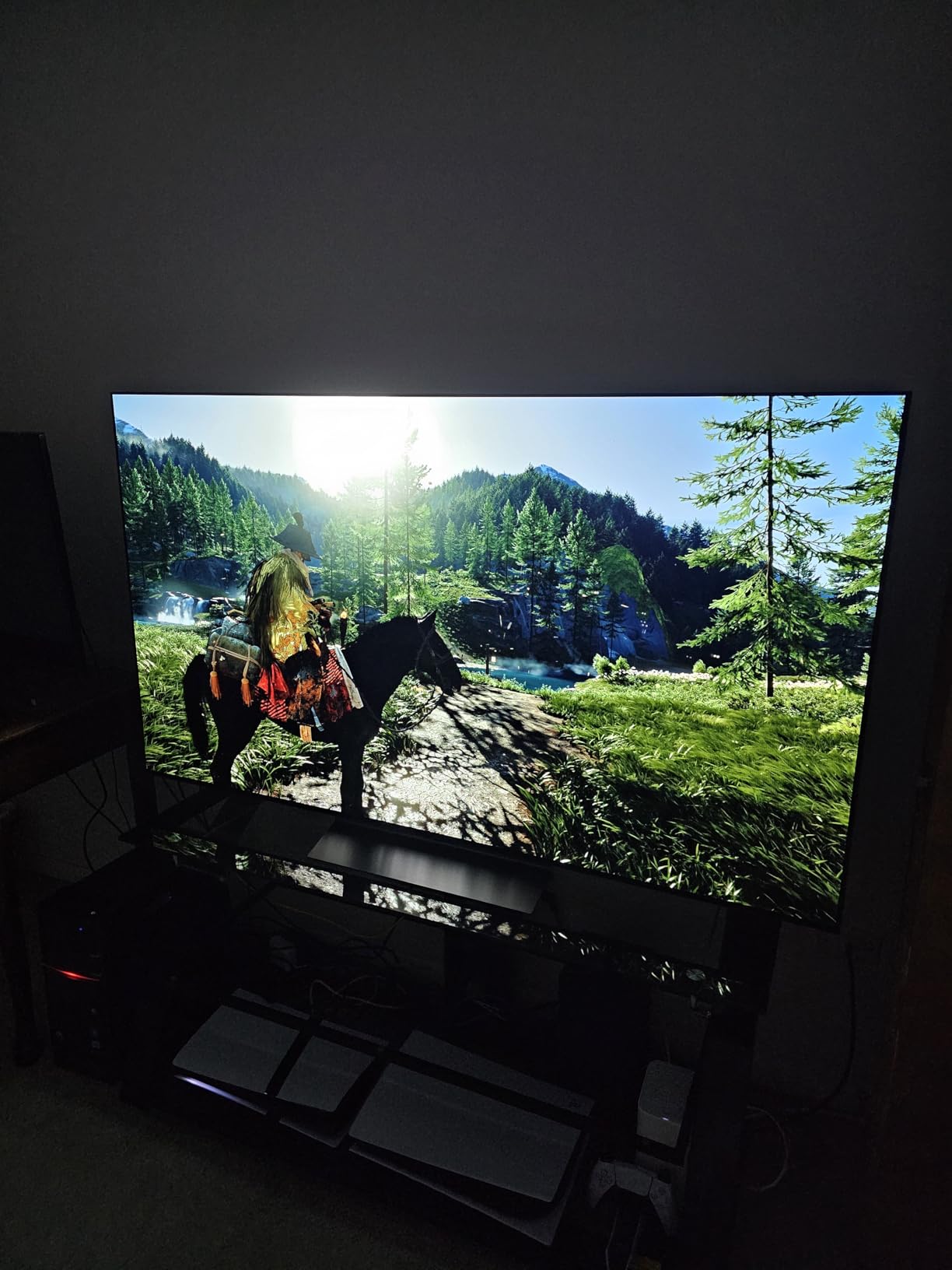 LG 65-Inch Class OLED evo C4 Series Smart TV 4K Processor Flat Screen with Magic Remote AI-Powered with Alexa Built-in (OLED65C4PUA, 2024) customer photo 2