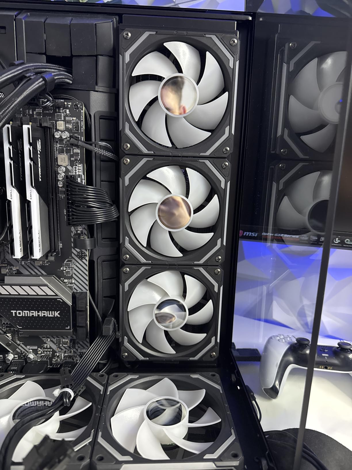 AsiaHorse COSMIQ 120mm Case Fan, Infinity Mirror FDB Reverse Fan with 5V 3-PIN Connector and Small Controller, 2000 RPM and 68.5CFM,Unit Daisy Chain PWM RGB PC Fans for Cases CPU Liquid Coolers, 3Pack customer photo 1