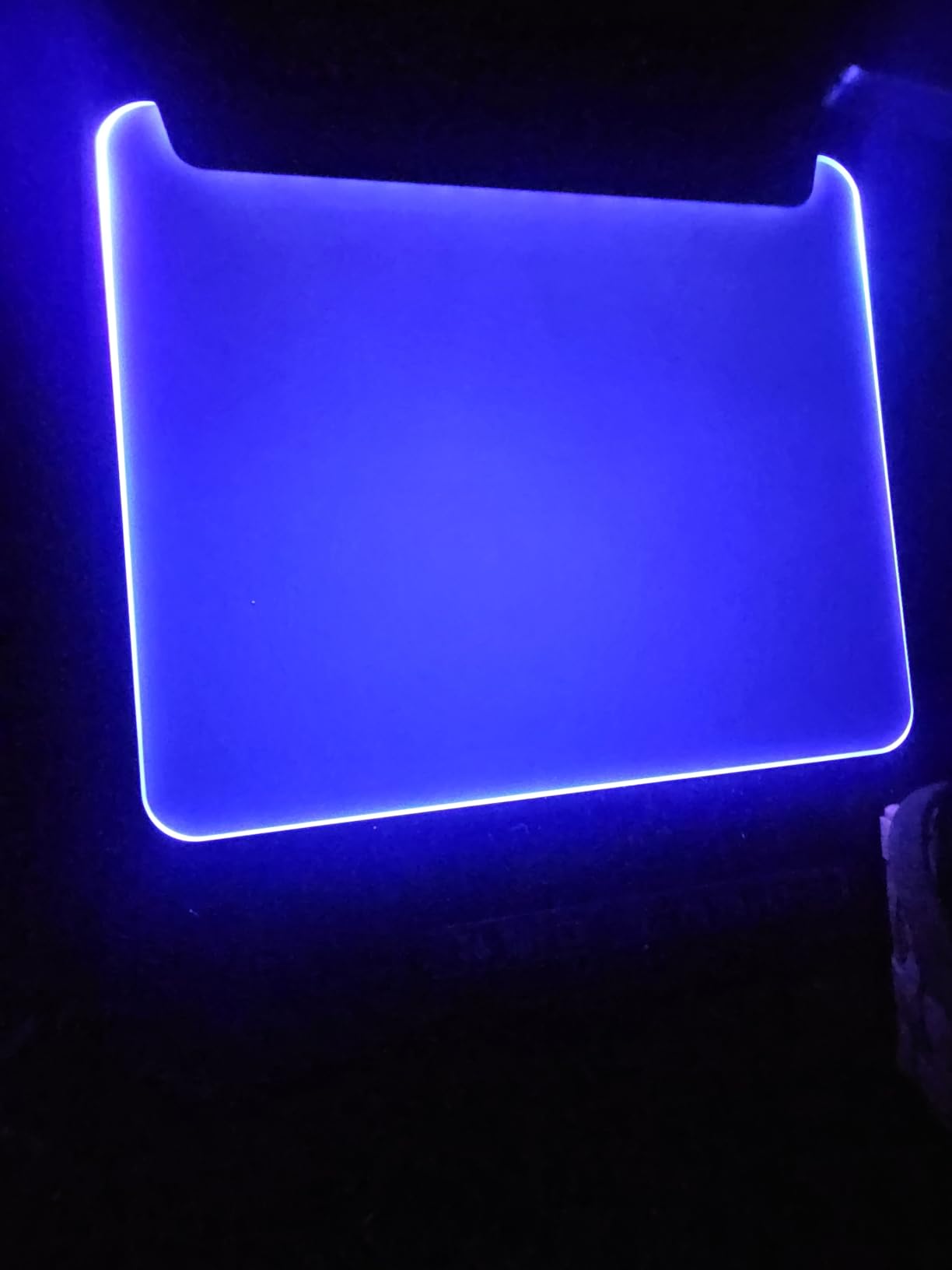 Razer Firefly V2 Pro Fully Illuminated RGB Gaming Mouse Mat: Backlit Design - 15 Zone Chroma Lighting - USB 2.0 Port - Detachable USB Type C Cable - Micro Textured Surface - Anti Slip Base - Customer Photo 3