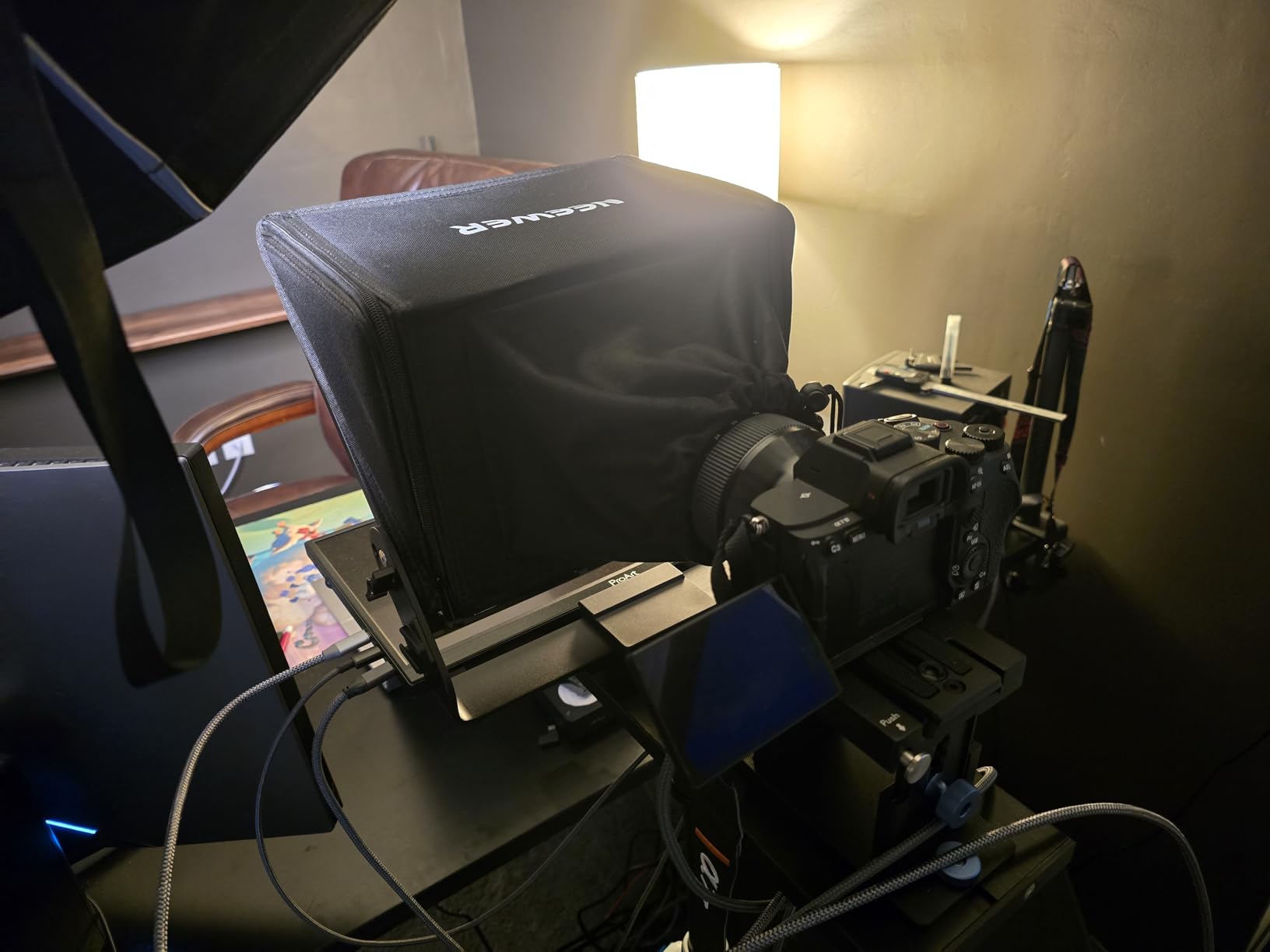 Neewer Teleprompter X14 III with RT113 Remote/App Control, 45° Tilt 14