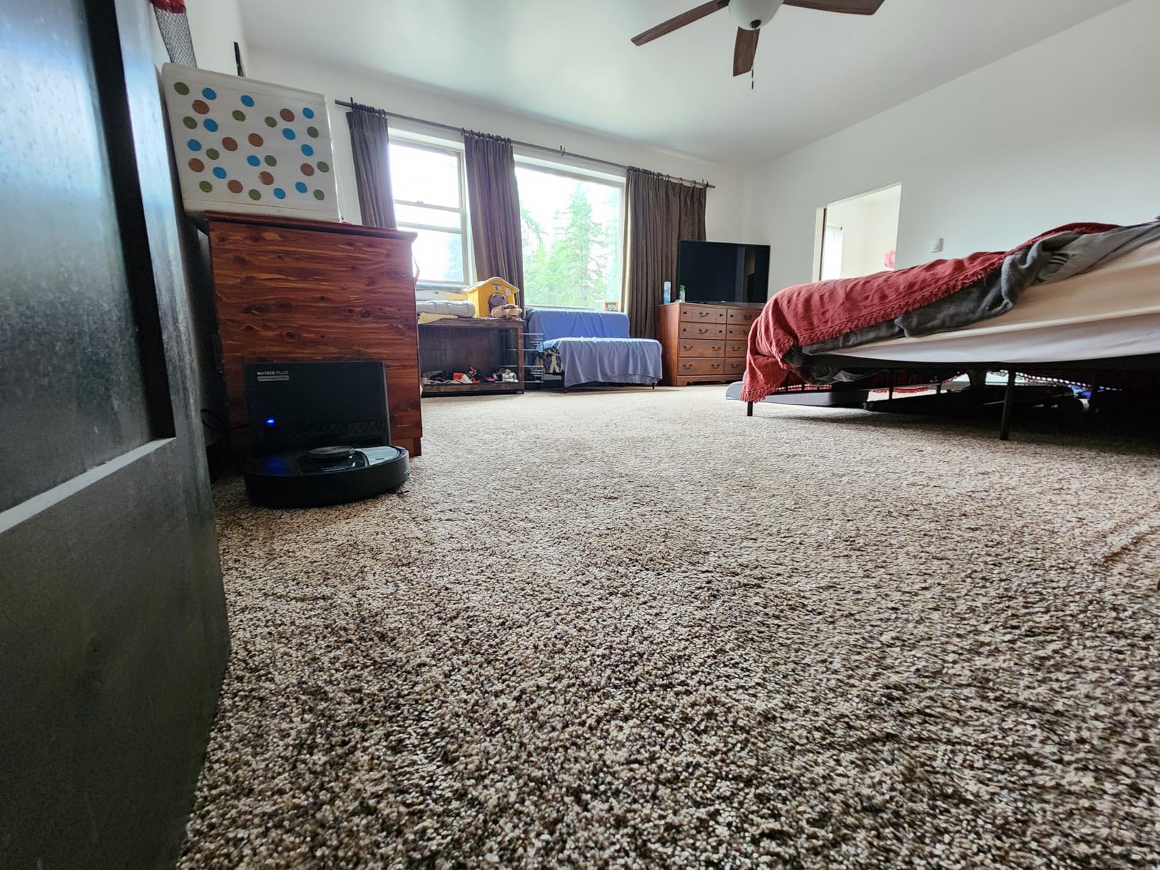 Shark UR2360S Ultra Robot Vacuum, with Matrix Clean, Precision Mapping, 30-Day Capacity HEPA Bagless Self Empty Base, Self-Cleaning Brushroll Perfect for Pet Hair, WiFi, Black (Renewed) - Customer Photo 1