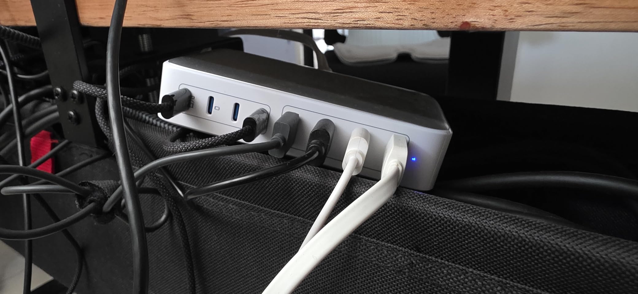 USB C Charger 200W USB C Charger Block,Upgraded GaN III 8-Port Fast Charging Station Hub,PD 65W Laptop Charging Adapter Compatible with MacBook Pro/Air,DELL,Steam Deck,iPhone 16/15/14,Galaxy S23/22 - Customer Photo 1