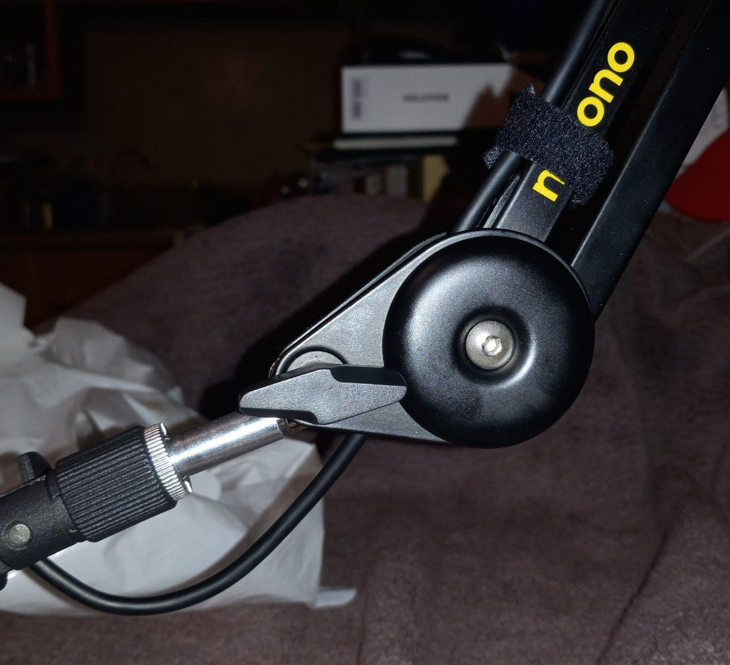 MAONO Microphone Boom Arm: Heavy Duty Adjustable Metal Suspension mic stand with Upgraded Desk Clamp and 3/8