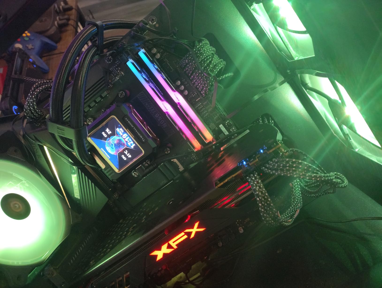 Thermalright FW 360 White ARGB V2 CPU Water Cooler with 3 PWM Fans with 2000RPM,IPS LCD Screen with 320 * 240 Resolution,Liquid CPU Cooler,CPU PC Aio Cooler for AMD:AM4/AM5/Intel LGA1700 - Customer Photo 2