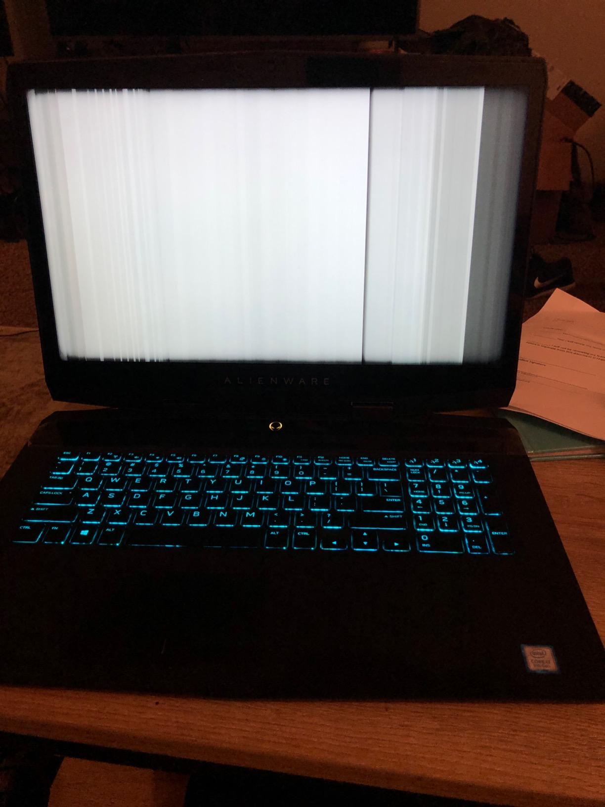 Alienware X16 R2 Gaming Laptop - 16-inch QHD+ 240Hz 3ms Display, Intel Core Ultra 7-155H, 16GB LPDDR5X RAM, 1TB SSD, NVIDIA GeForce RTX 4070 8GB GDDR6, Windows 11 Home, Onsite Service - Lunar Silver - Customer Photo 3