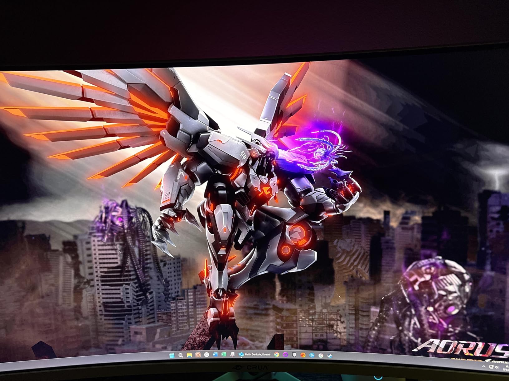 CRUA 24 Inch 200hz/180hz Curved Gaming Monitor, FHD 1080P Frameless Computer Monitors, Support AMD freesync Low Motion Blur, Eye Care, DisplayPort, HDMI, Compatible Wall Mountable Installs-Black - Customer Photo 2