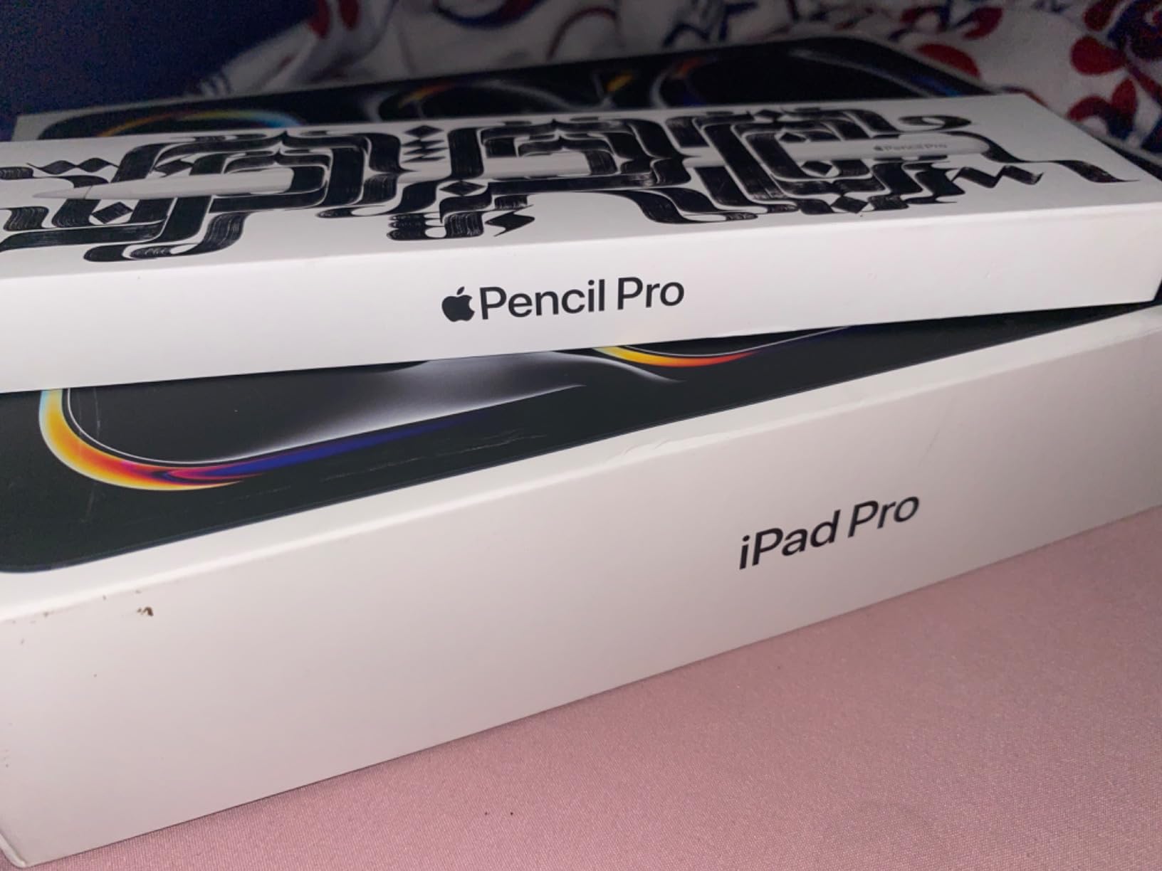 Apple iPad Pro 11-Inch (M4): Built for Apple Intelligence, Ultra Retina XDR Display, 256GB, 12MP Front/Back Camera, LiDAR Scanner, Wi-Fi 6E, Face ID, All-Day Battery Life — Space Black - Customer Photo 4
