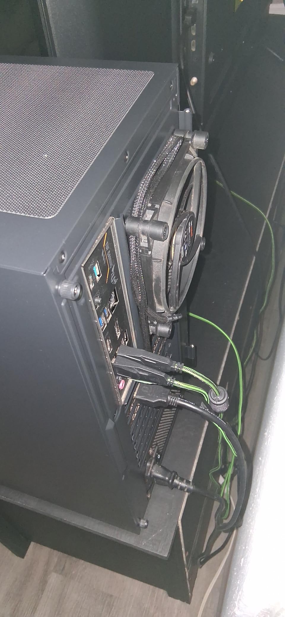 DARKROCK EC2 Black ATX Mid Tower PC Case, Type-C Ready, Supports 50 Series Graphics Cards, Tempered Glass Side Panel, up to 8 x 120mm Cooling Fans & 1 x 360mm Radiator, 1 x Pre-Installed Fan - Customer Photo 4