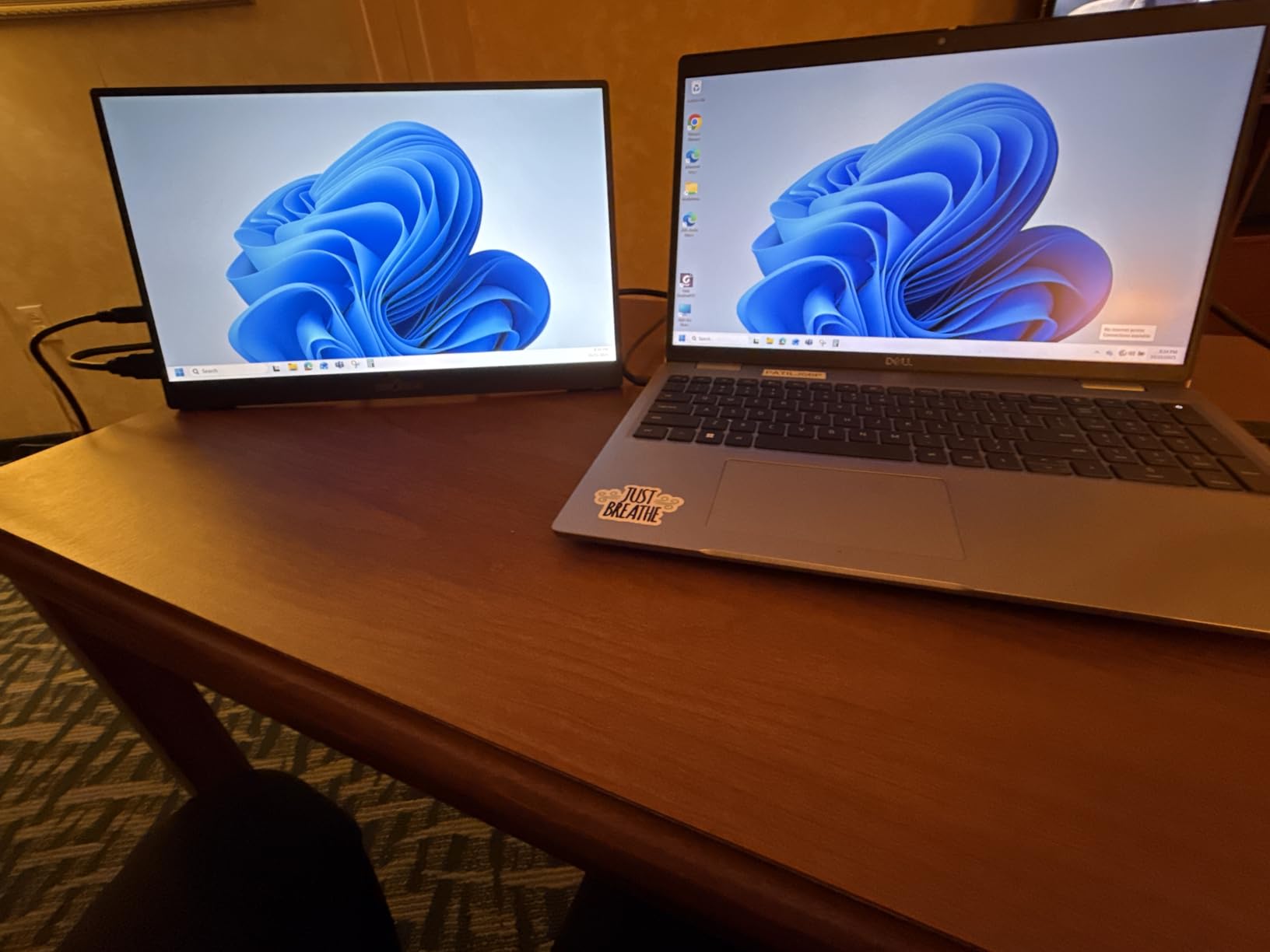 InnoView 15.6