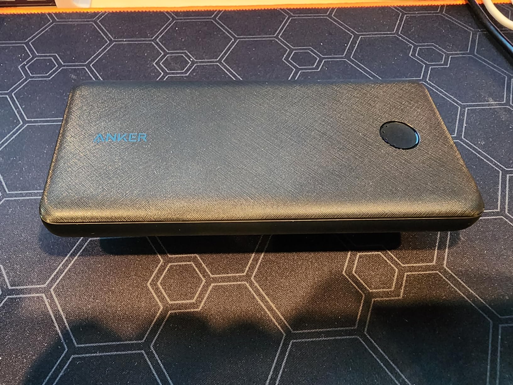 Anker Power Bank(PowerCore 10K), Compact Travel-Ready 10,000mAh Battery Pack with PowerIQ Charging Technology, 5V/3A High-Speed Charging for iPhone, iPad,and More(USB-C Input and Output(Black), 1pack) - Customer Photo 2
