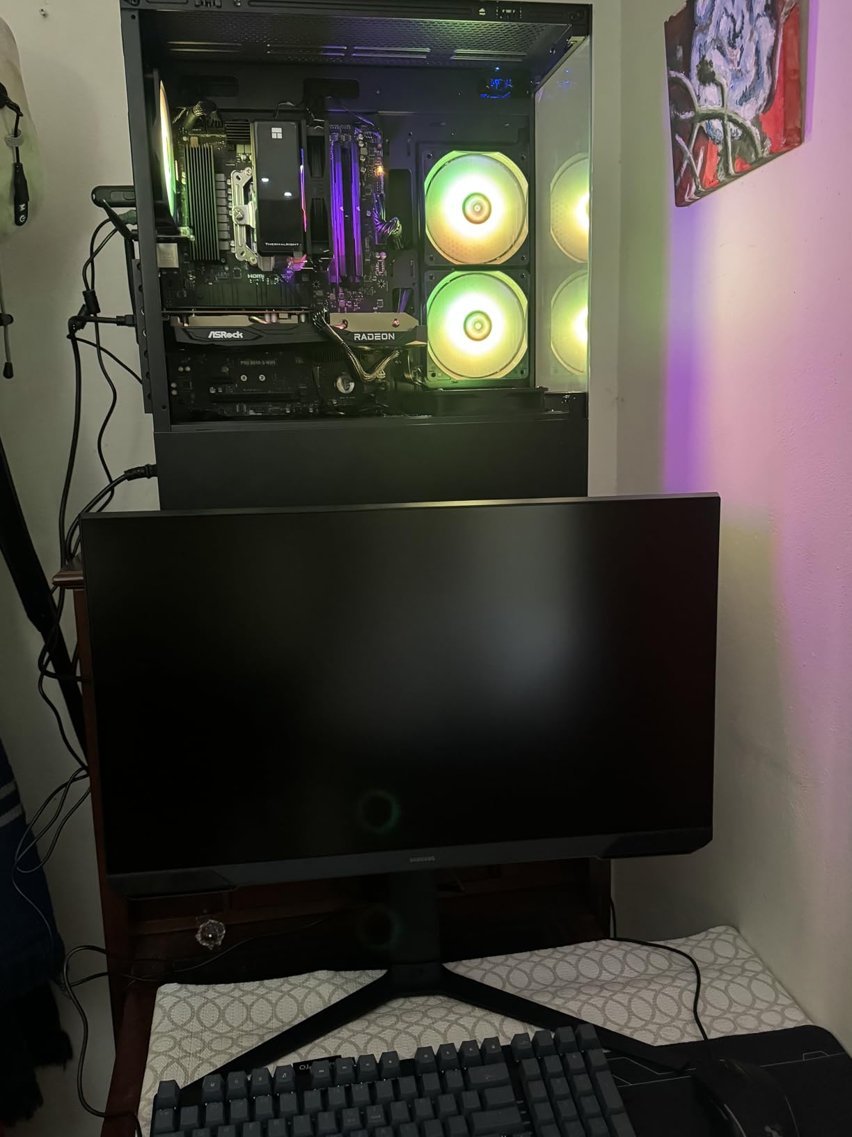 Samsung 24-Inch Odyssey G3 (G30D) Series FHD Gaming Monitor, 1ms, 180Hz, AMD FreeSync, Adjustable Stand, Black Equalizer, Virtual Aim Point, Eye Saver Mode, Flicker-Free, LS24DG302ENXZA - Customer Photo 5