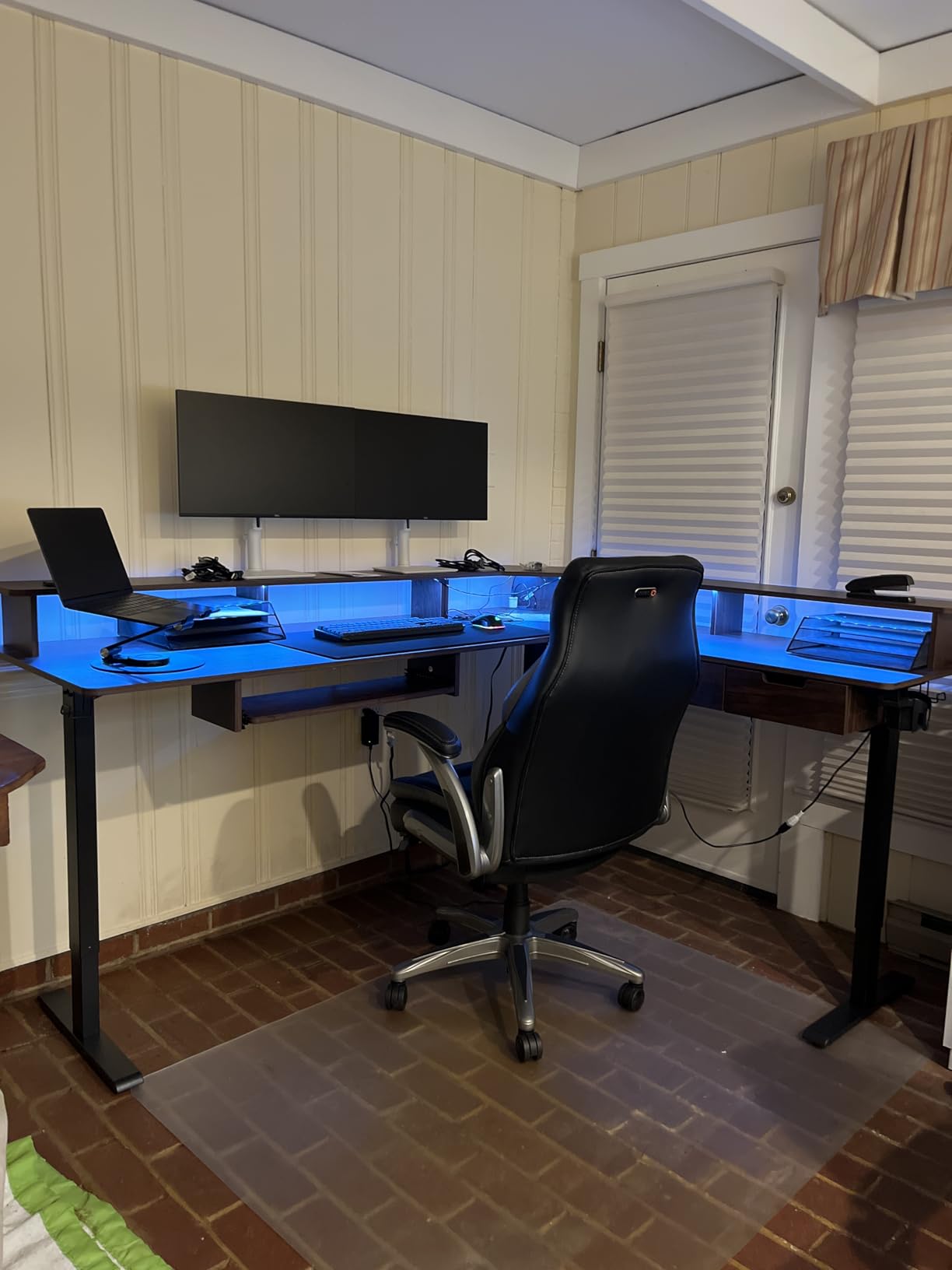 RedLemon 60 Inches L Shaped Electric Standing Desk, Height Adjustable Corner Gaming Desk with Drawers, Power Outlets & LED Lights, Computer Desk with Monitor Shelf, Carbon Fiber Black - Customer Photo 1