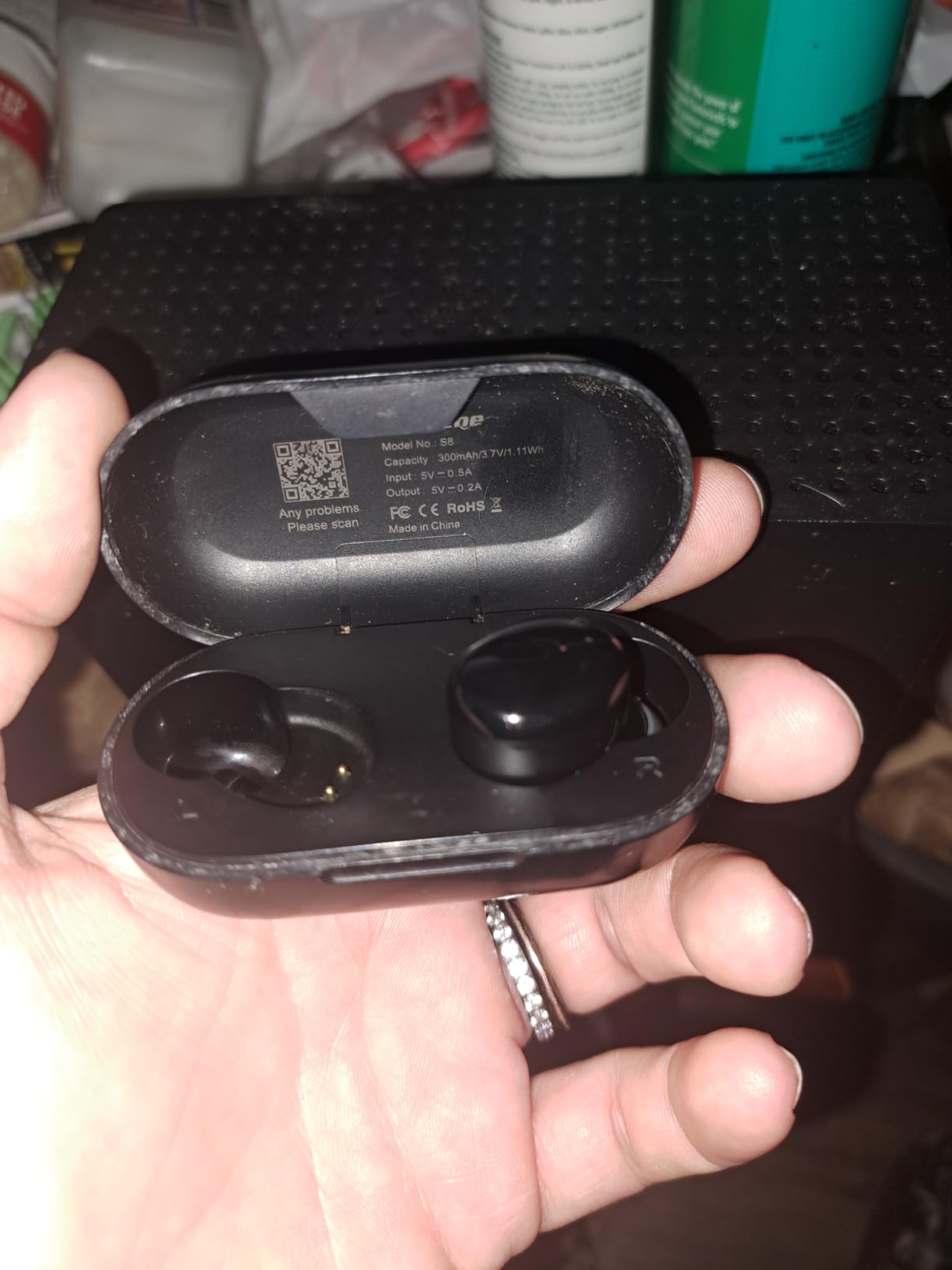 kurdene Wireless Earbuds Bluetooth 5.3 in Ear Buds Light Weight Headphones,Deep Bass Sound,Built in Mics Headset,Clear Calls Earphones for Sports Workout - Customer Photo 2