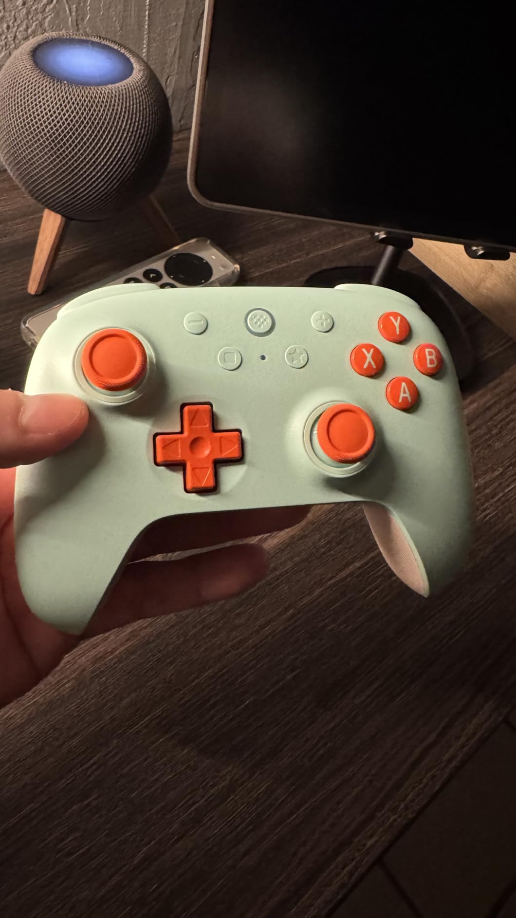 8BitDo Ultimate 2C Wireless Controller for Windows PC and Android, with 1000 Hz Polling Rate, Hall Effect Joysticks and Triggers, and Remappable L4/R4 Bumpers (Green) - Customer Photo 1