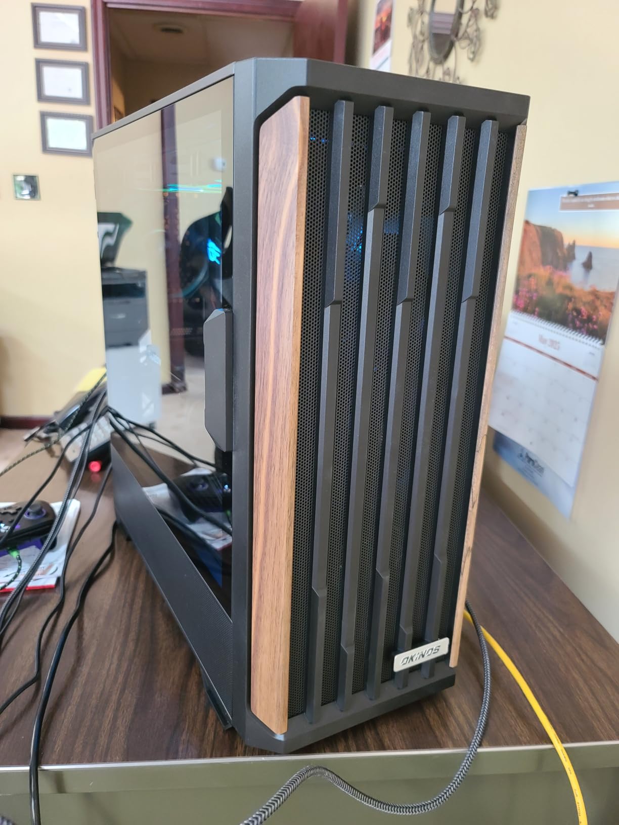 Genuine Walnut Wood PC Case, Support 360mm Radiator on Top, Pre-Installed 4 x 120mm PWM Fans ATX Case, Type-C Port, Magnetic Tempered Glass Side Panel, Black Computer Case, Cypress 7 - Customer Photo 2