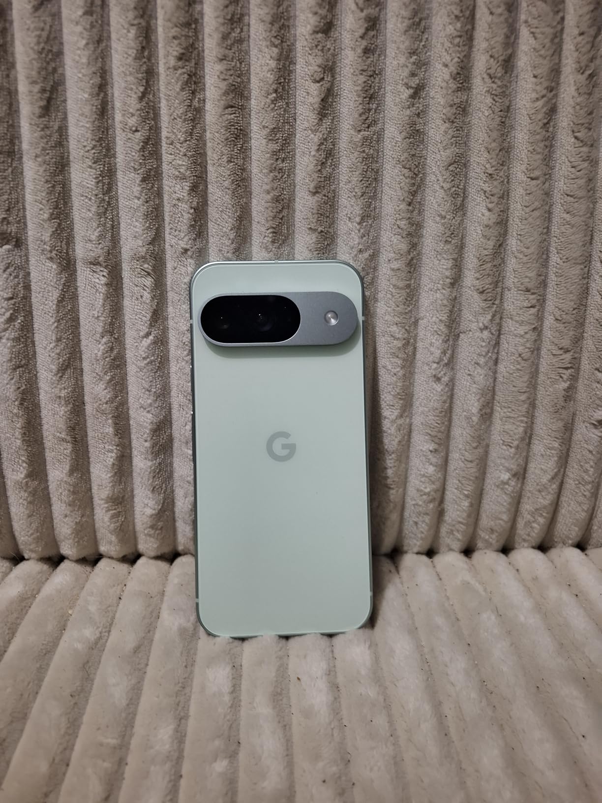 Google Pixel 9 customer photo 2